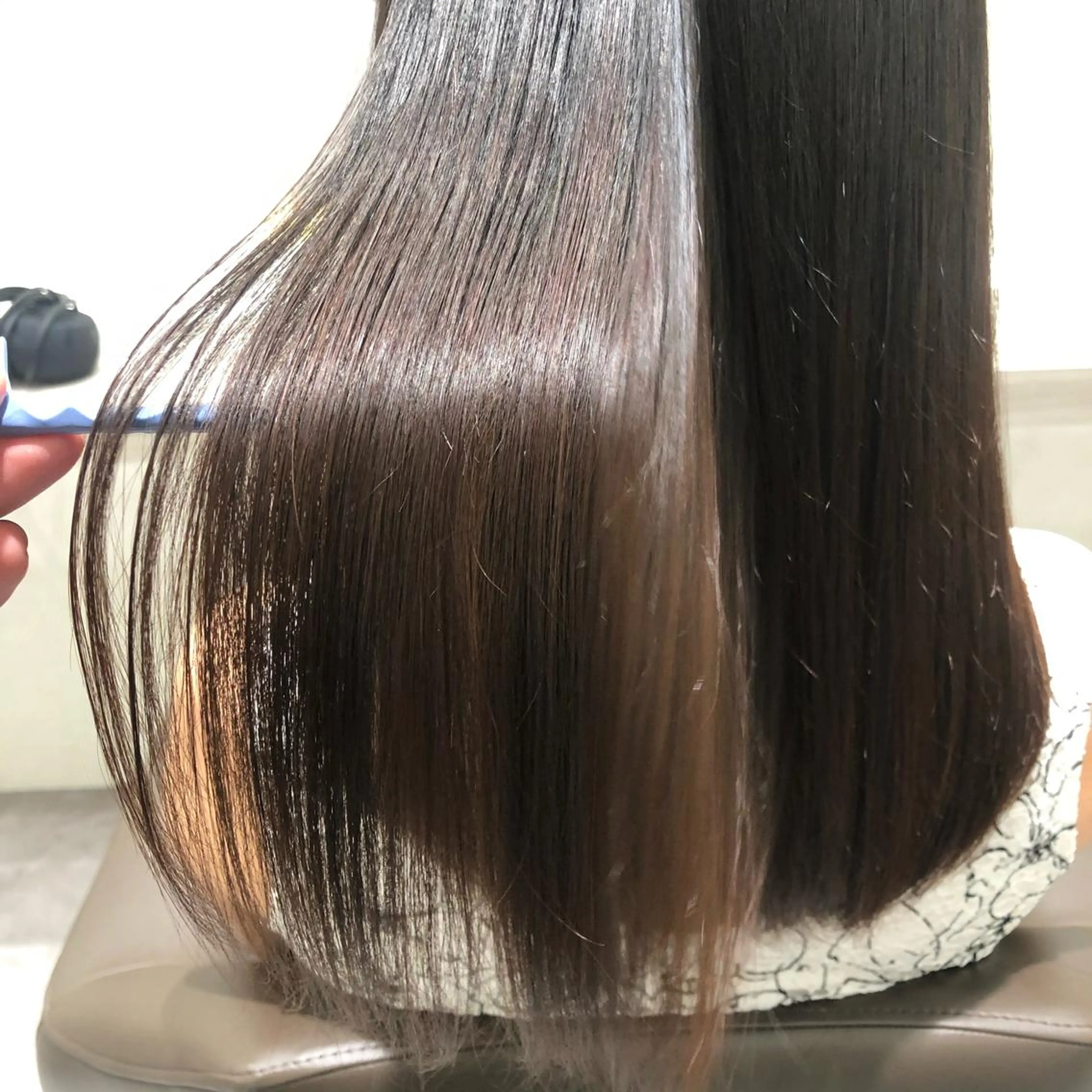 ロング ムトウセイマ/ 縮毛矯正/ブリーチのヘアスタイル