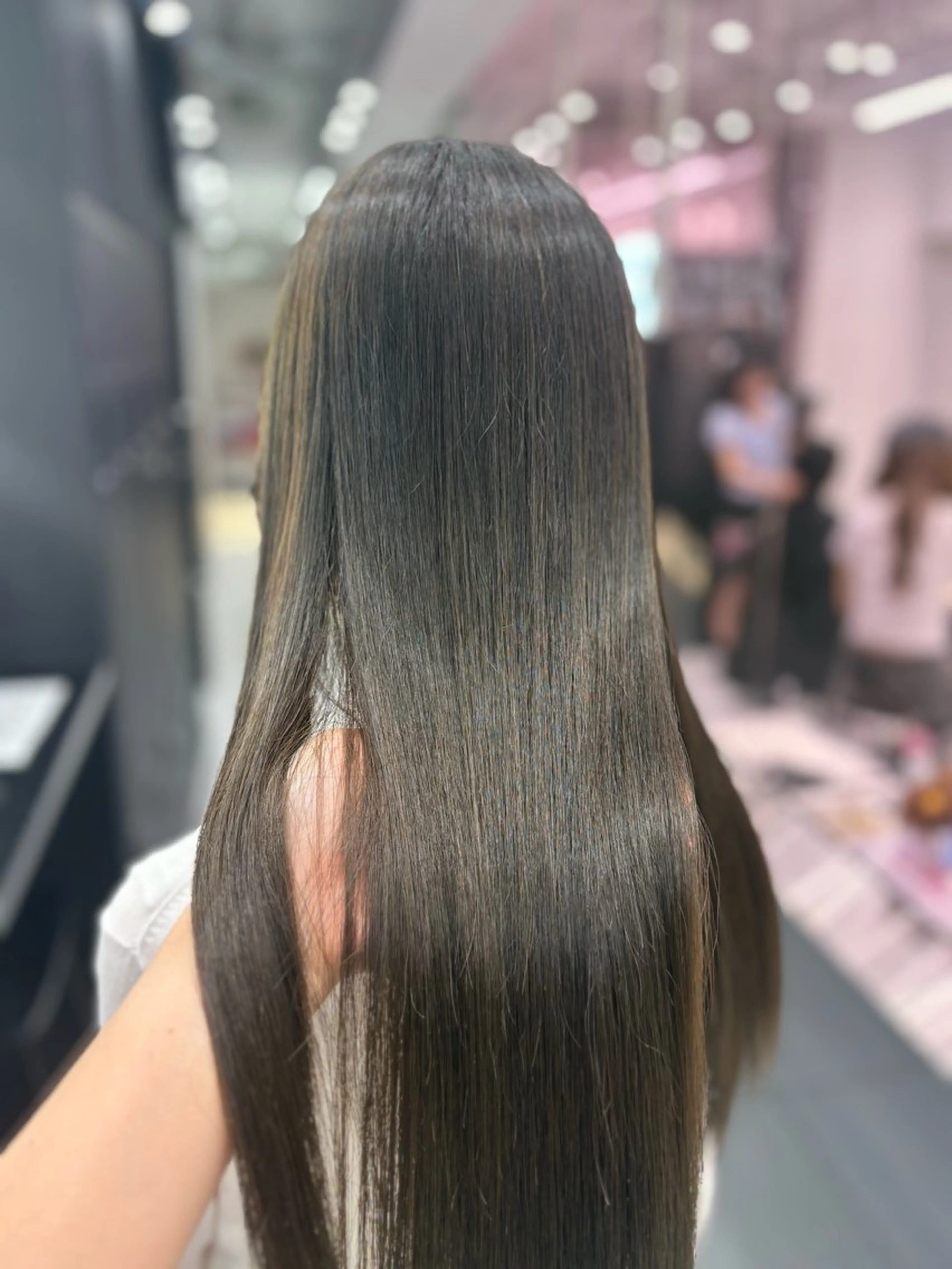 ロング カラー グレージュ オリーブグレージュ オリーブグレー カット ヘアカラー トリートメント 新宿/韓国ヘア 中明度カラー/かやのヘアスタイル