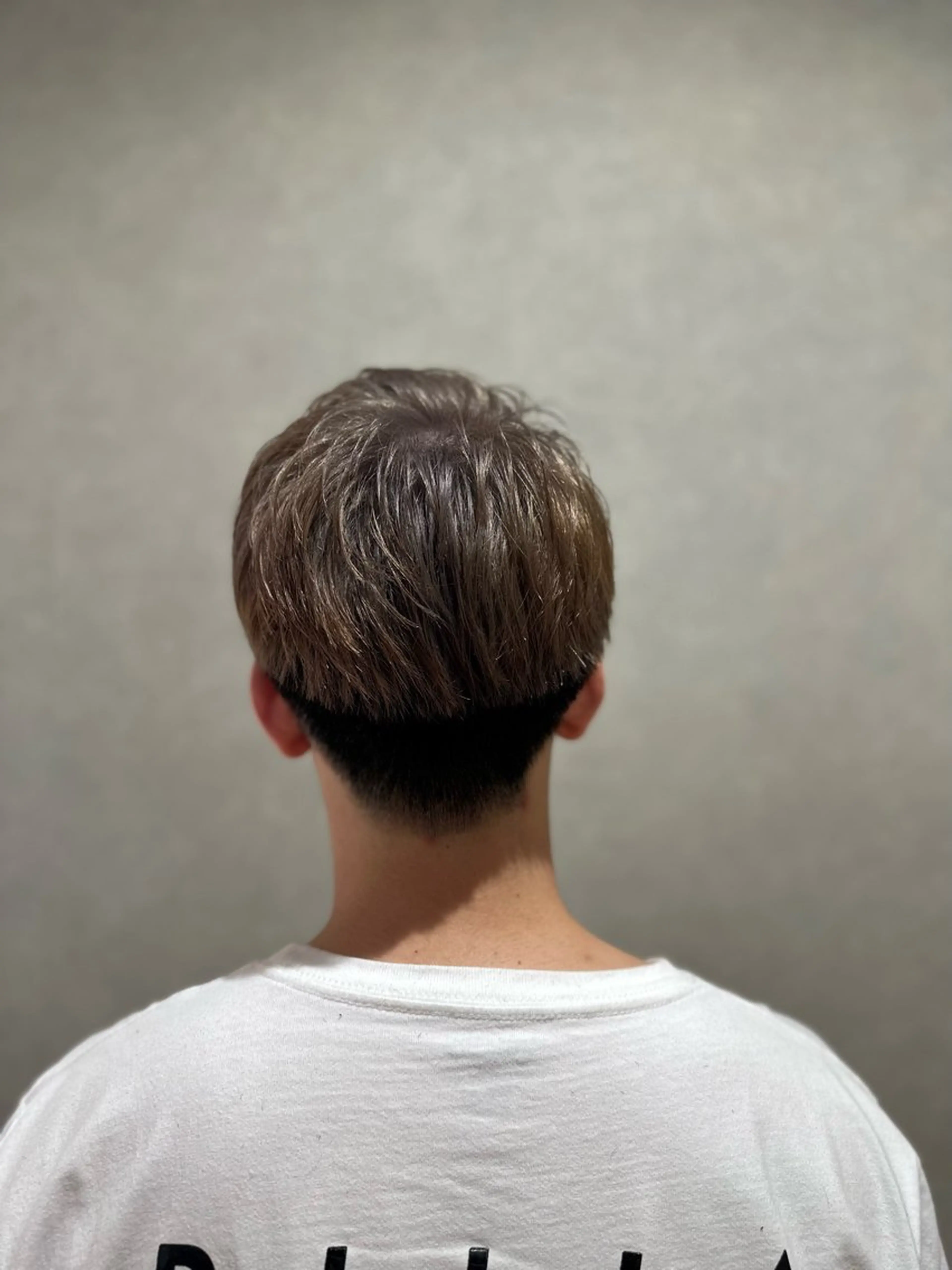 ショート カラー メンズ 今谷 莉夏子のヘアスタイル