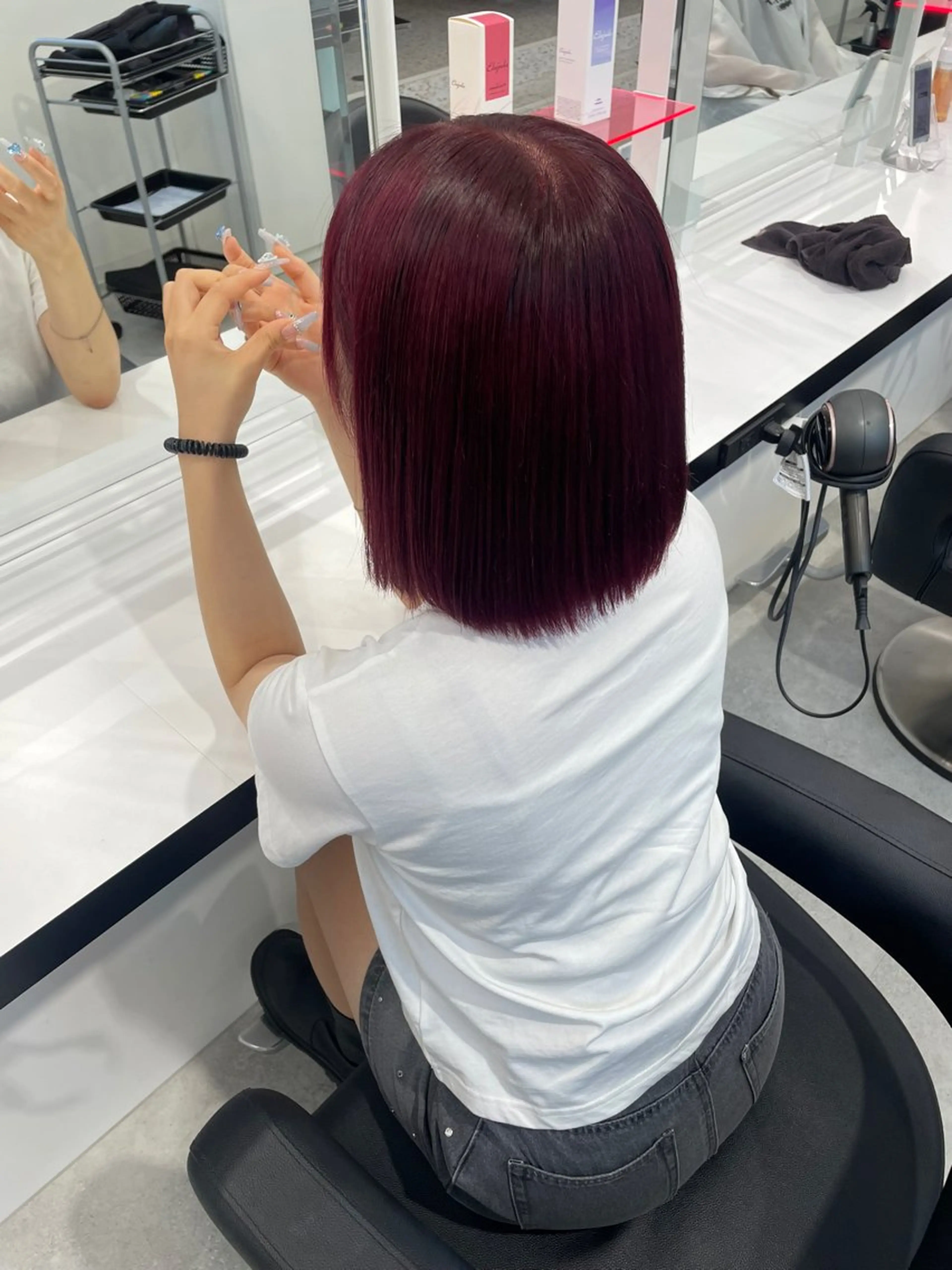 ミディアム カラー 履歴修正屋さん／ ブロンド／ホワイトのヘアスタイル