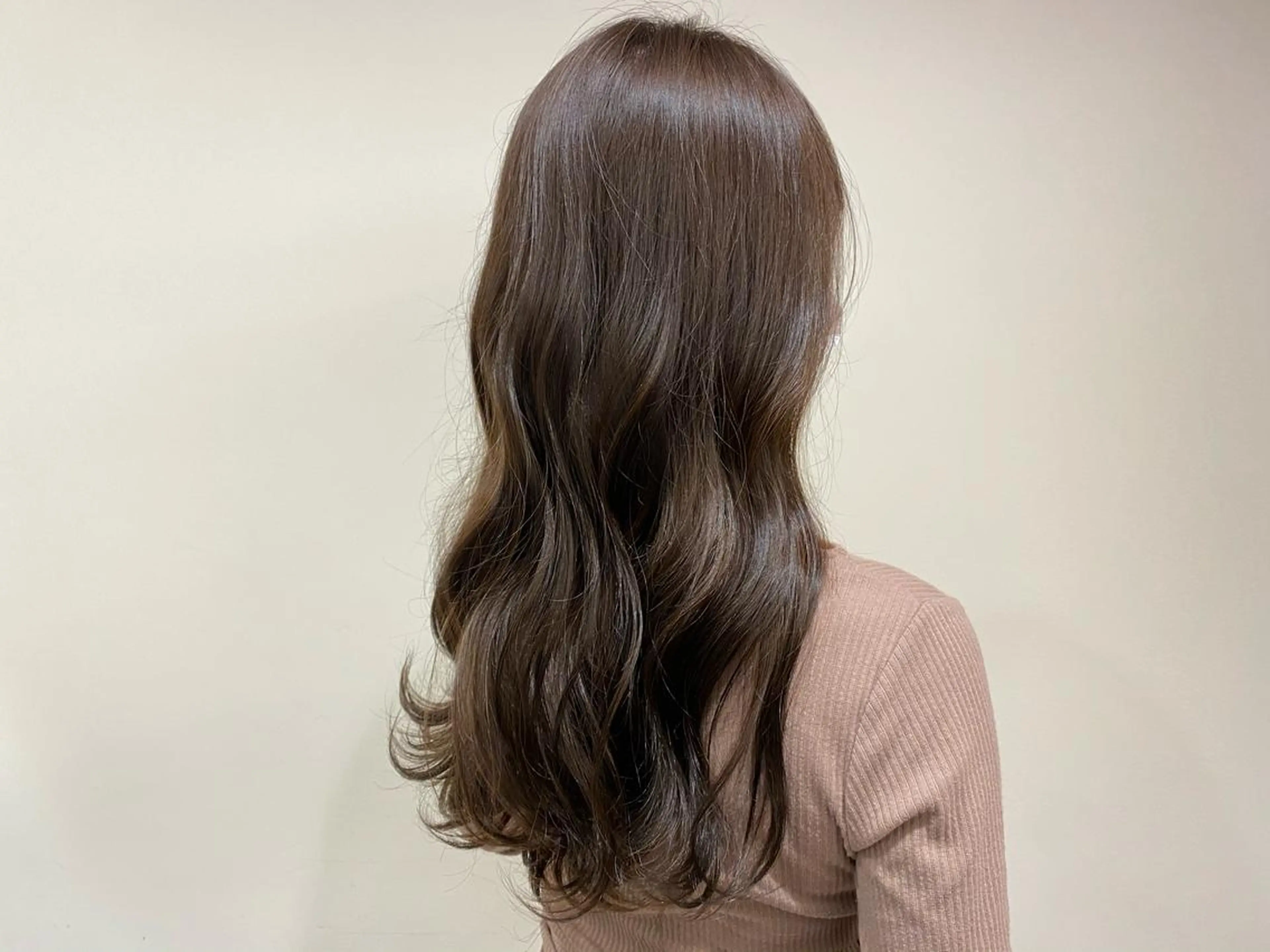 ロング レイヤー/グレージュ メンズパーマのヘアスタイル