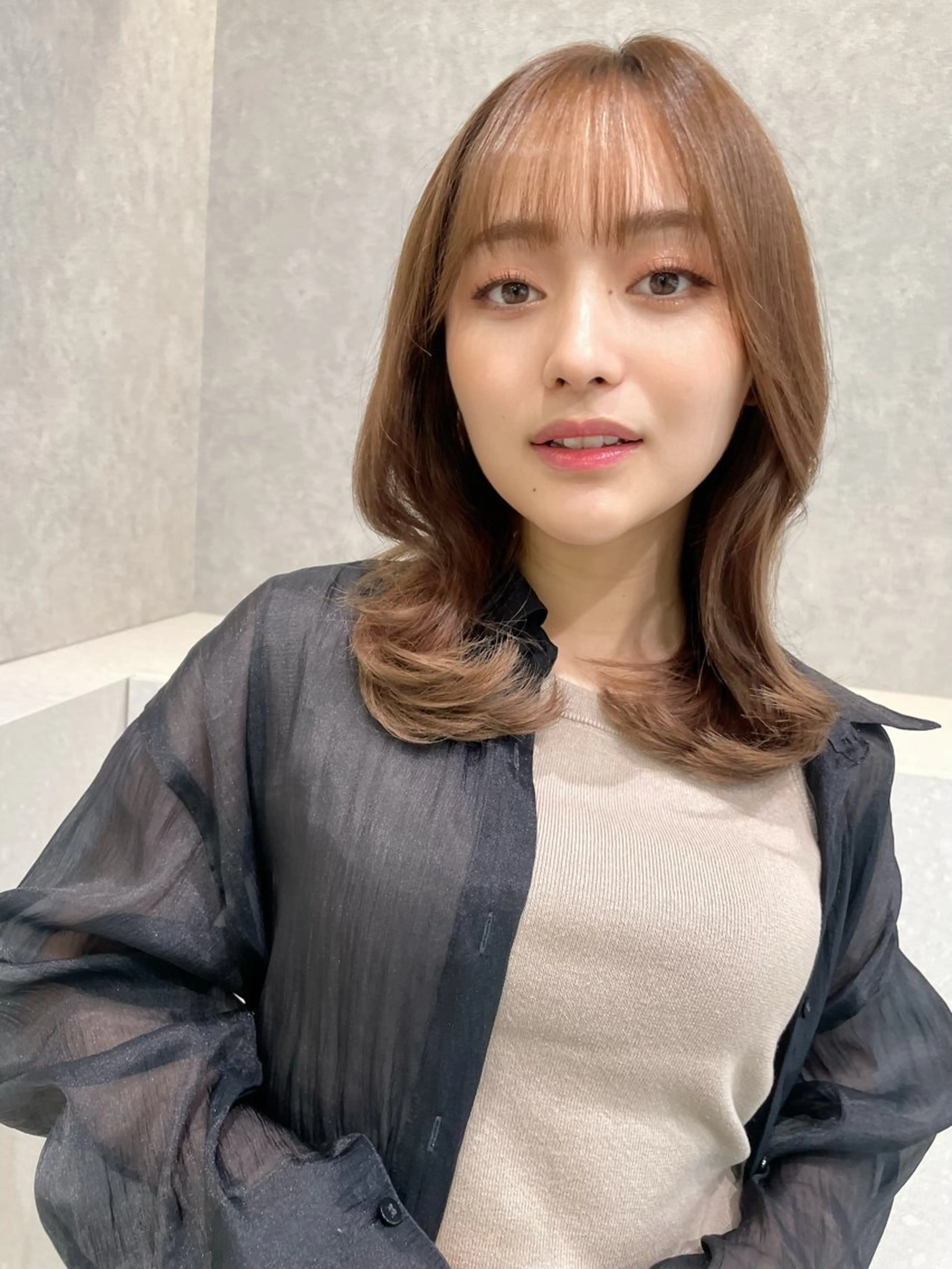 ミディアム 三鷹で1番ショート ボブをカットする新谷のヘアスタイル