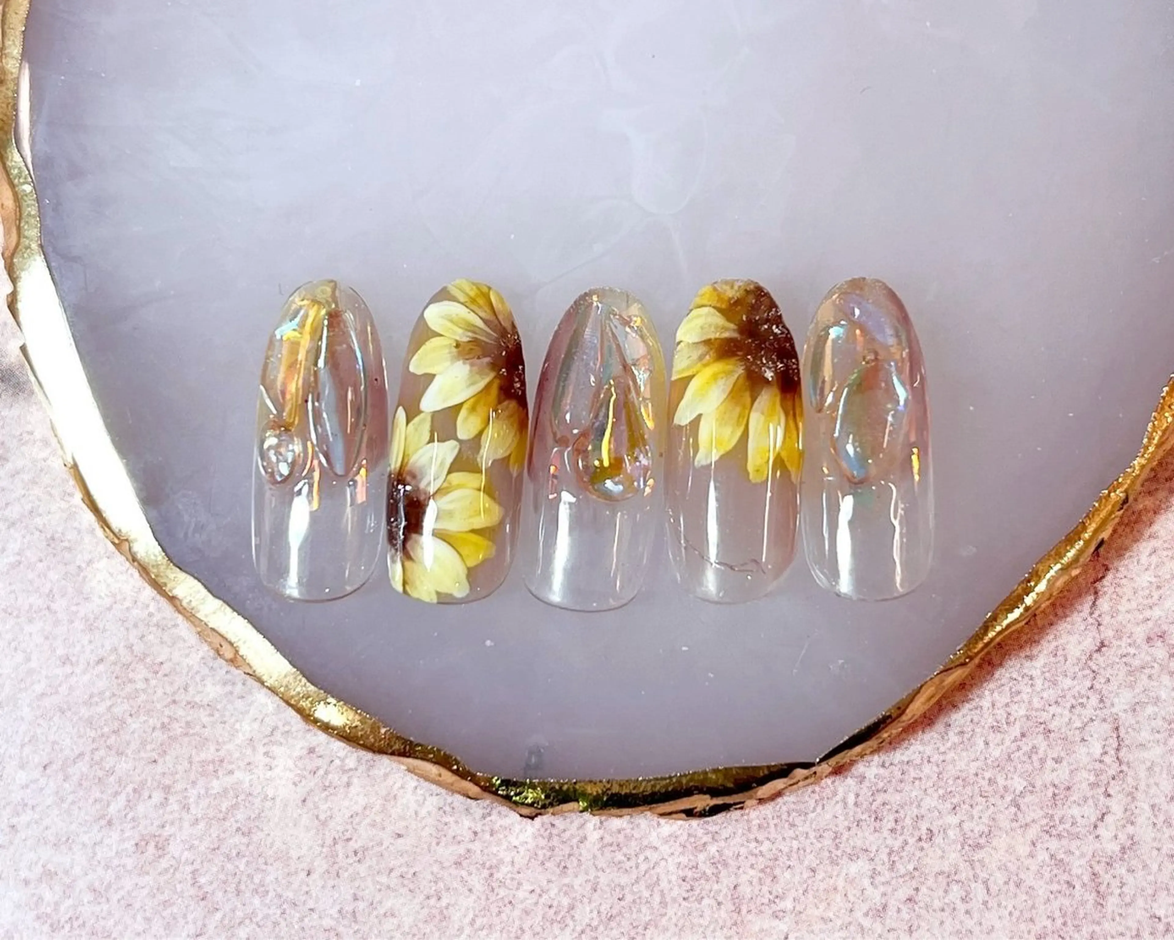 ネイル アートネイル フラッシュネイル フラワーネイル ジェルネイル ガーリー ハンドネイル Puti nailのネイルデザイン