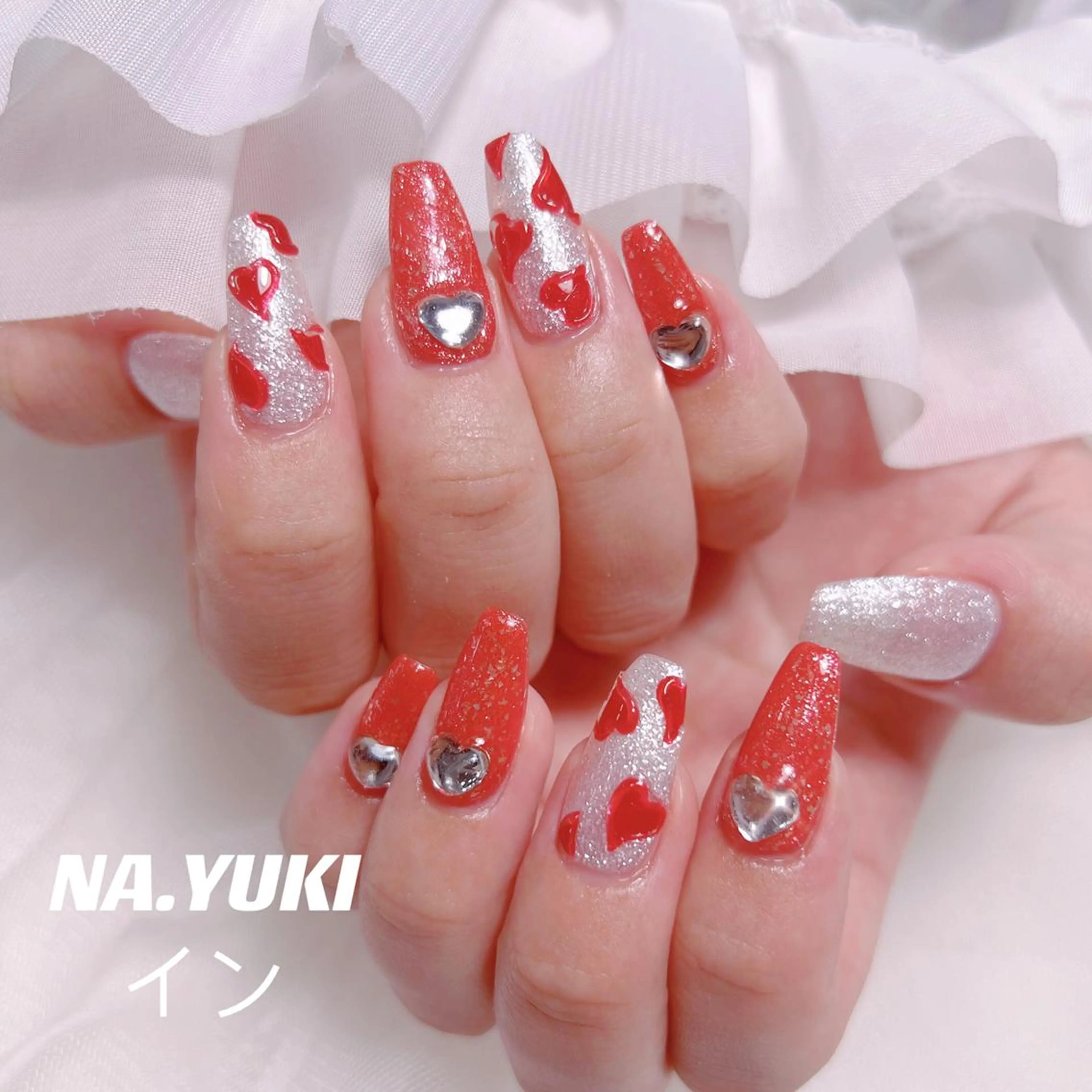 ネイル 🦋 Queenieのネイルデザイン