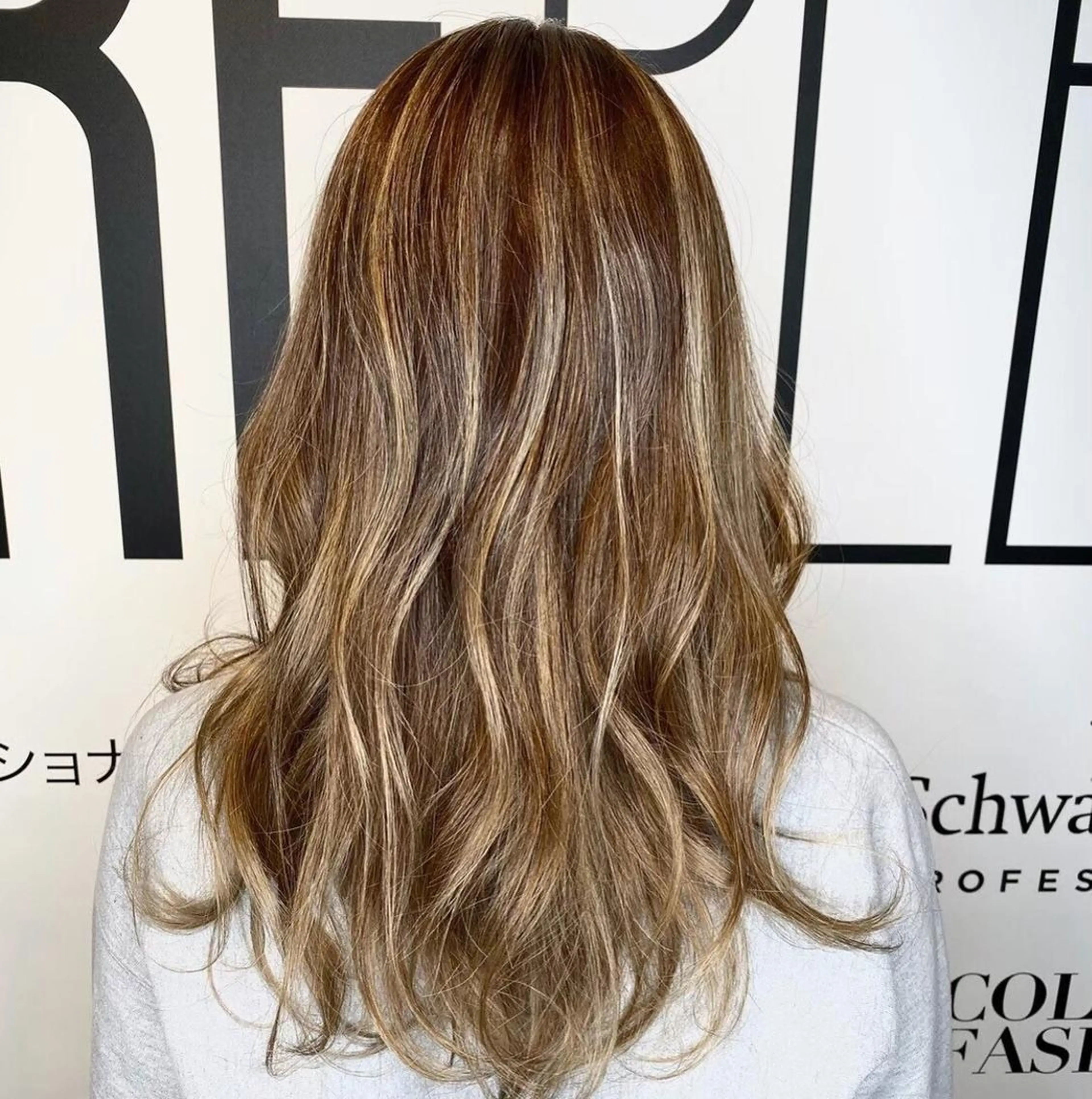 ロング カラー ハイライトカラー 外国人風カラー ハイライト カット ヘアカラー 小川 舜人のヘアスタイル