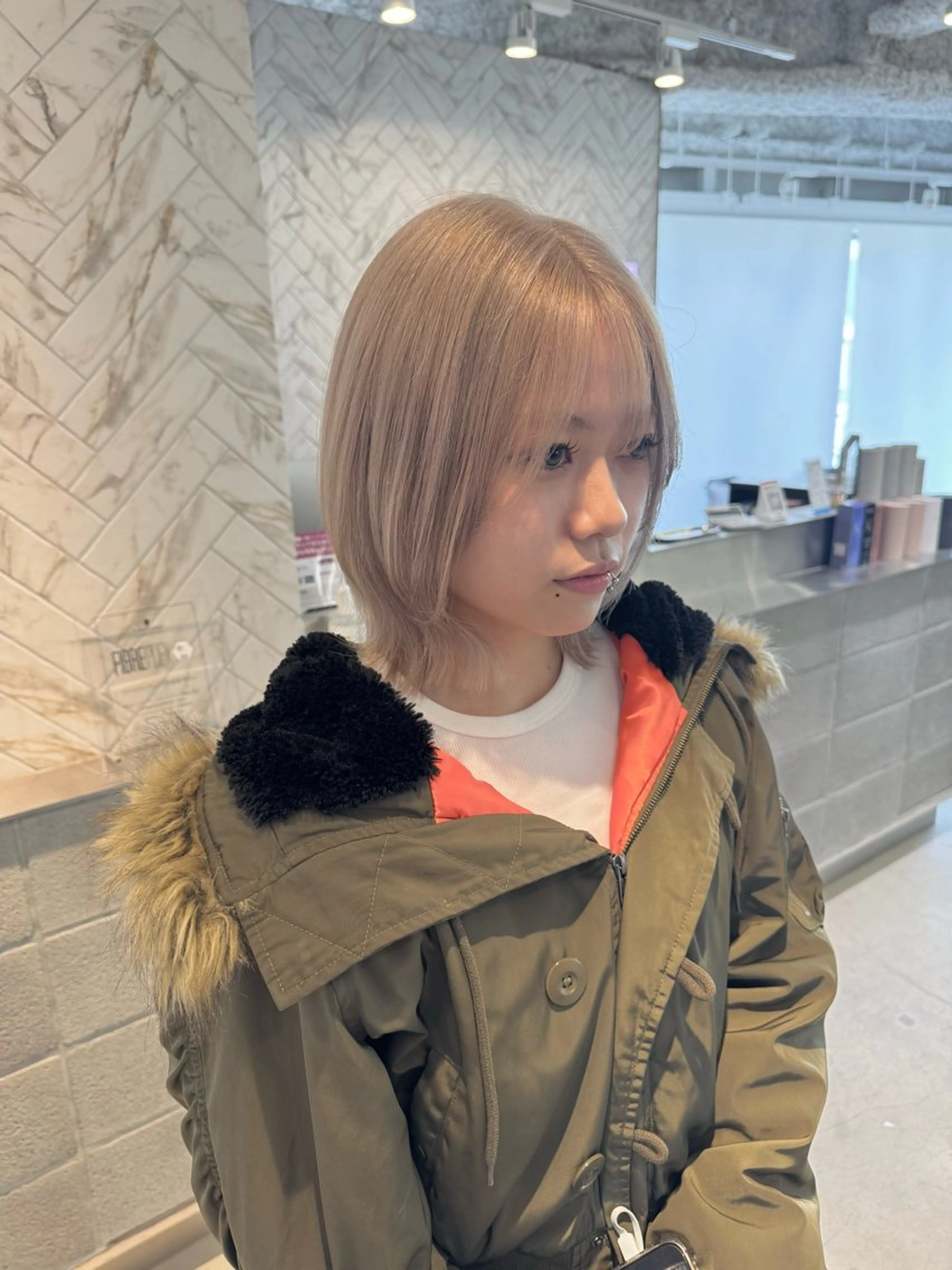 ミディアム カラー ヘアカラー トリートメント 店長　MANAMI ／ブリーチ／骨格ボブのヘアスタイル