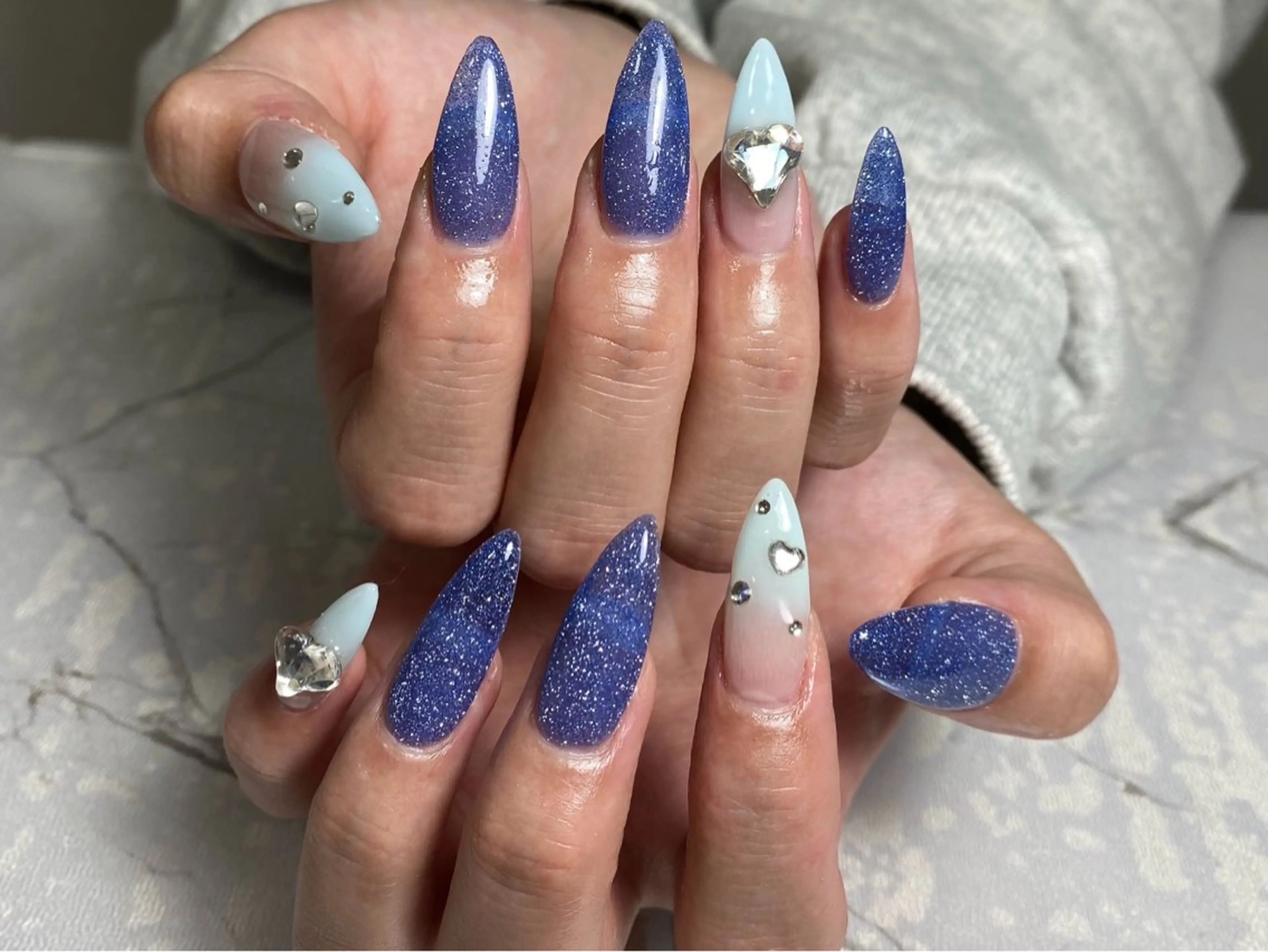 ネイル アートネイル フレンチネイル ジェルネイル グラデーション 韓国ネイル ハンドネイル さくら💮💮 【オフ無料】のネイルデザイン