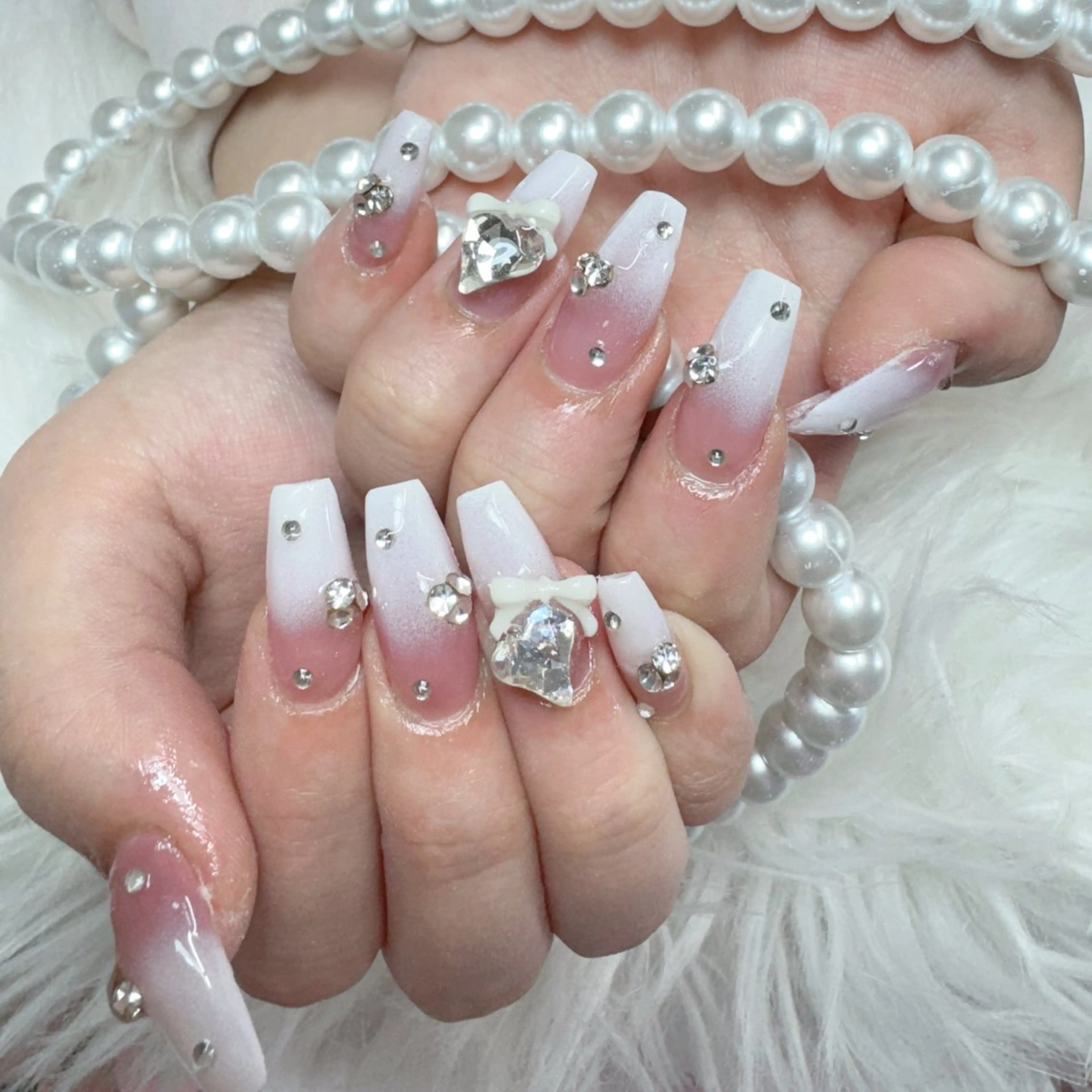 ネイル ハンドネイル 🎀nana🫧 ワンホンネイル🎀のネイルデザイン