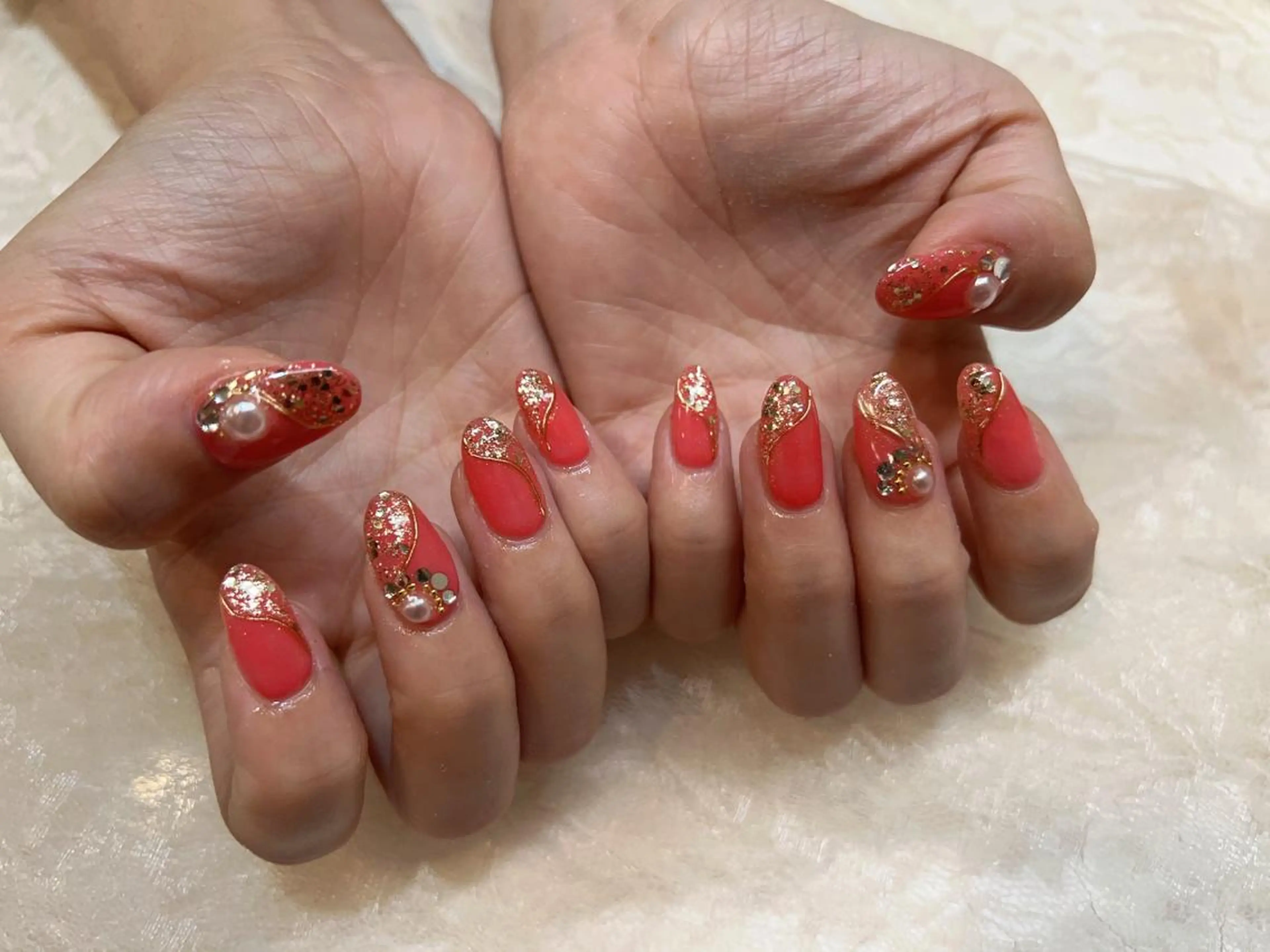 ネイル キラキラネイル nailist yuiのネイルデザイン