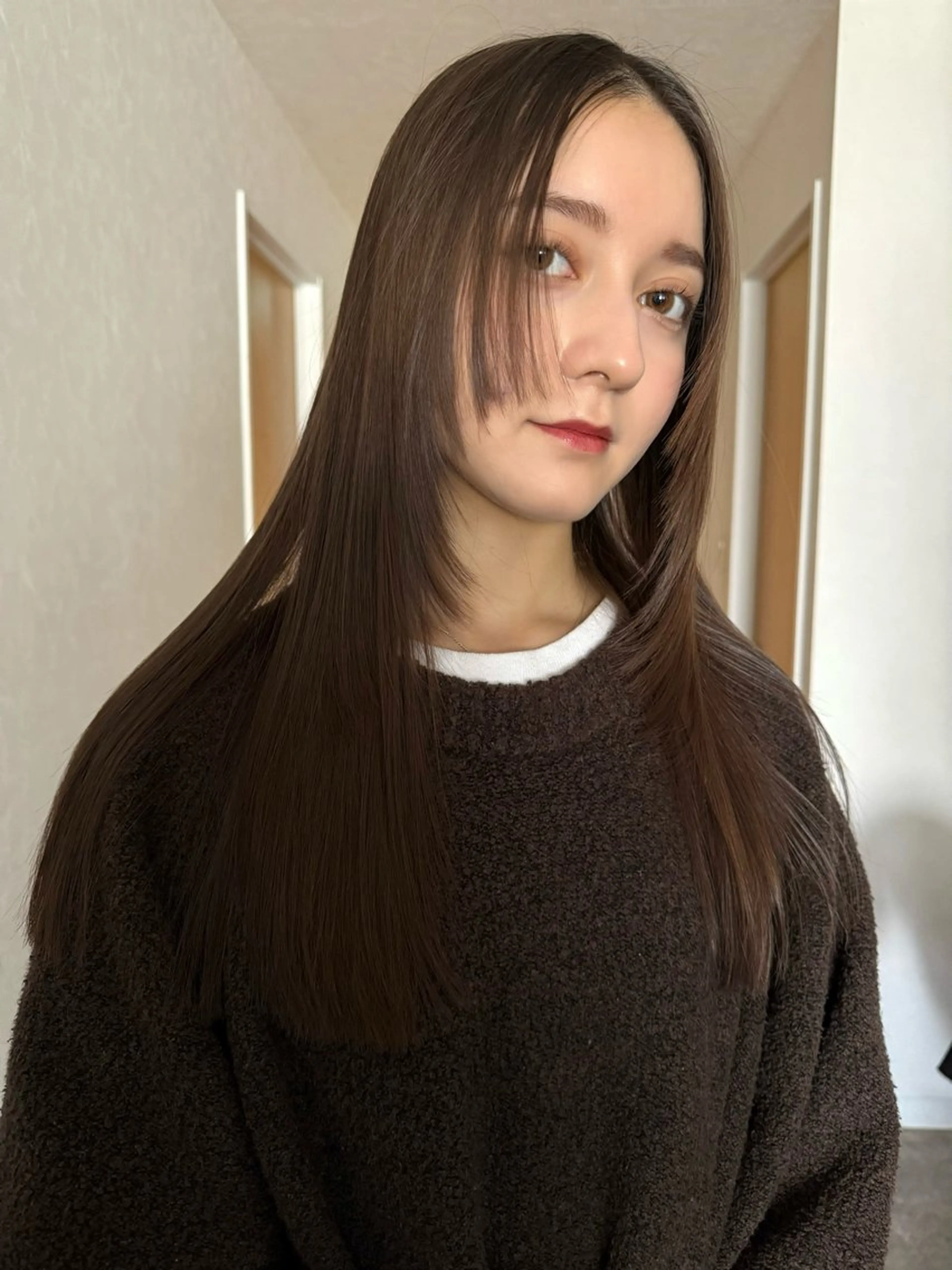 ロング カラー ブラウンカラー グレージュ イルミナカラー レイヤーカット カット ヘアカラー 森貴裕/ベージュ/ パーマ/オリーブのヘアスタイル