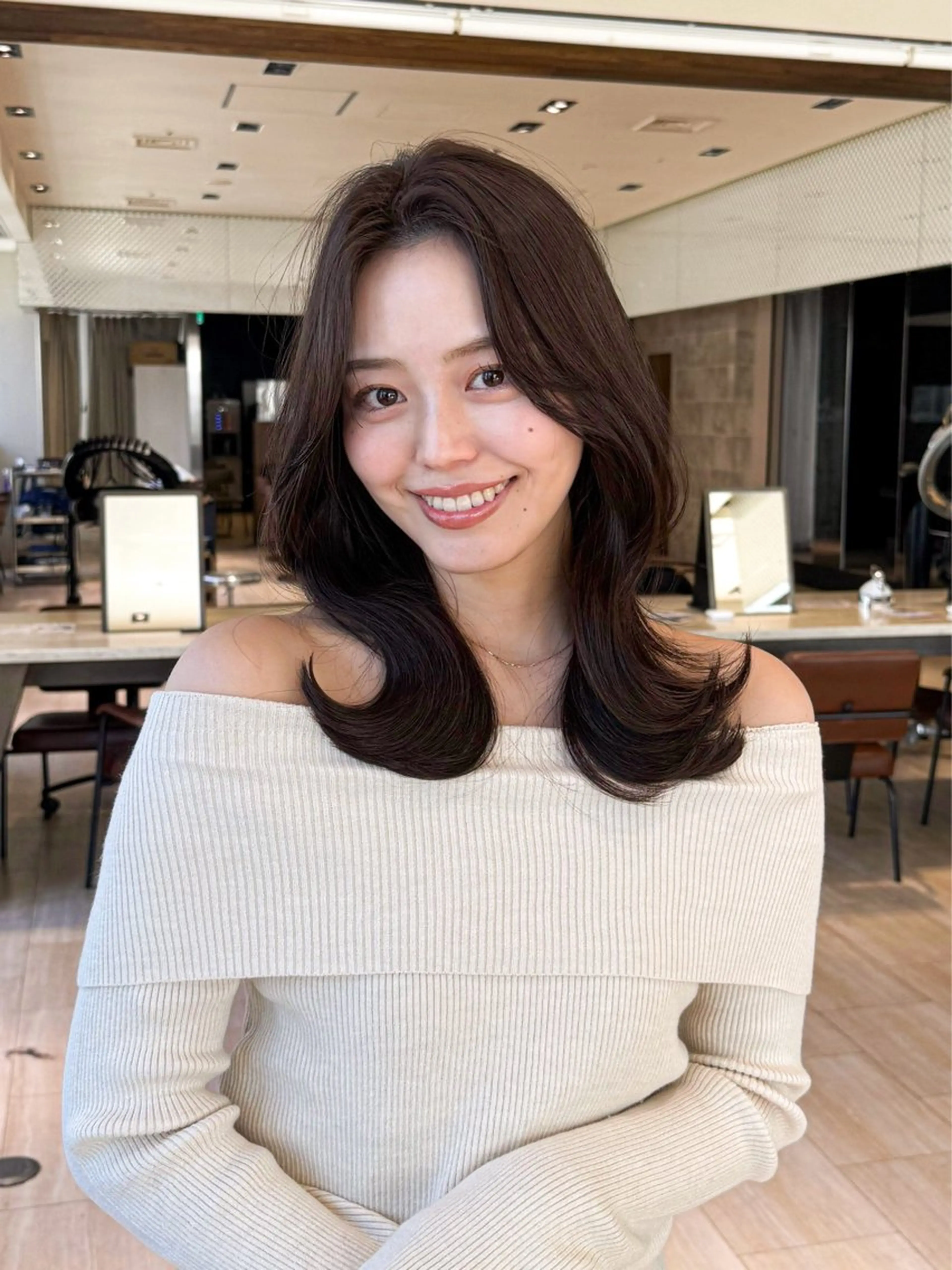 セミロング トリートメント ヘッドスパ レイヤー/顔周り カット/松岡 祥利のヘアスタイル