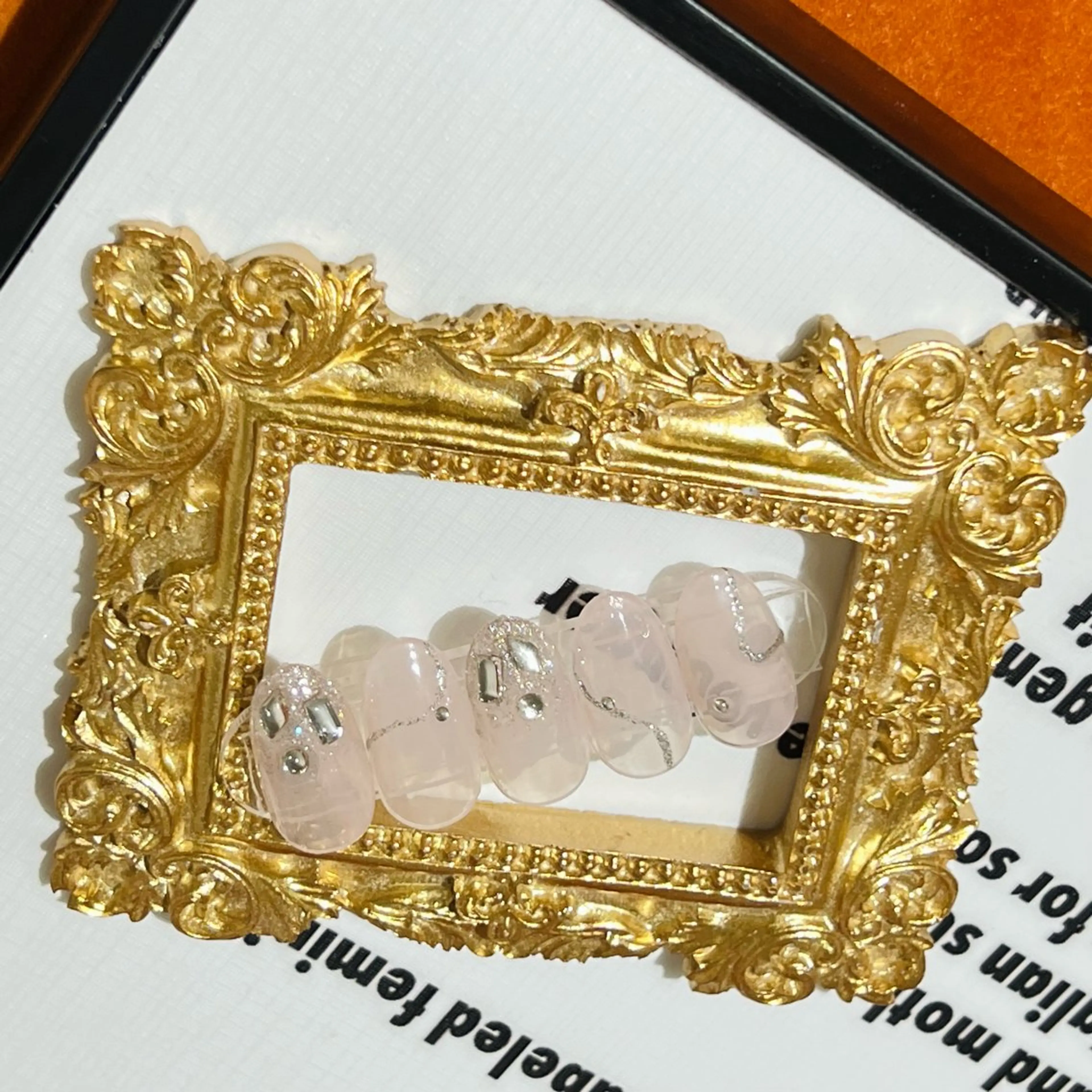 ネイル アートネイル フラッシュネイル フレンチネイル ジェルネイル ガラスフレンチ ハンドネイル You&Me Yukiのネイルデザイン