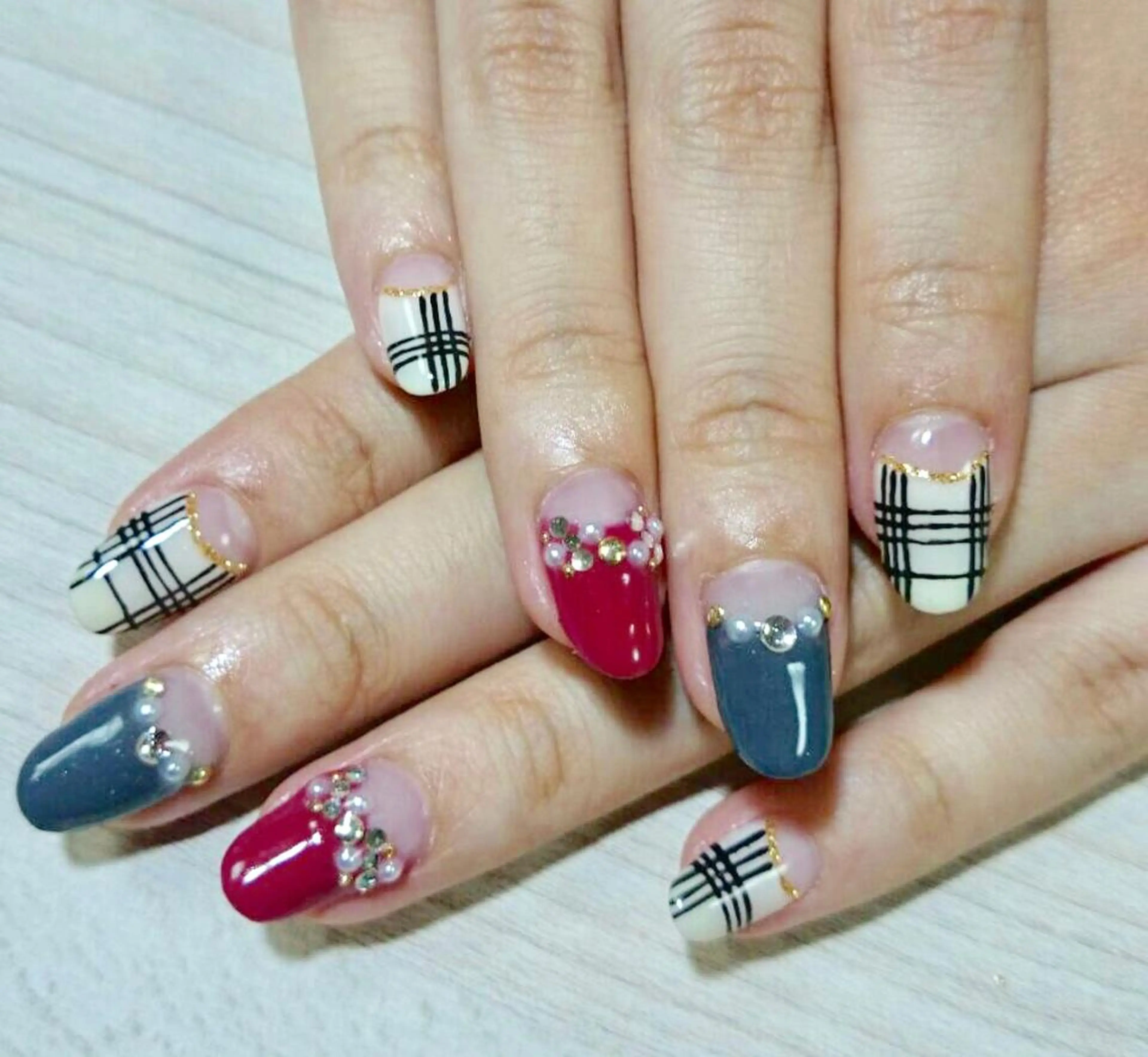 ネイル アートネイル フレンチネイル 安藤 Charlotteのネイルデザイン