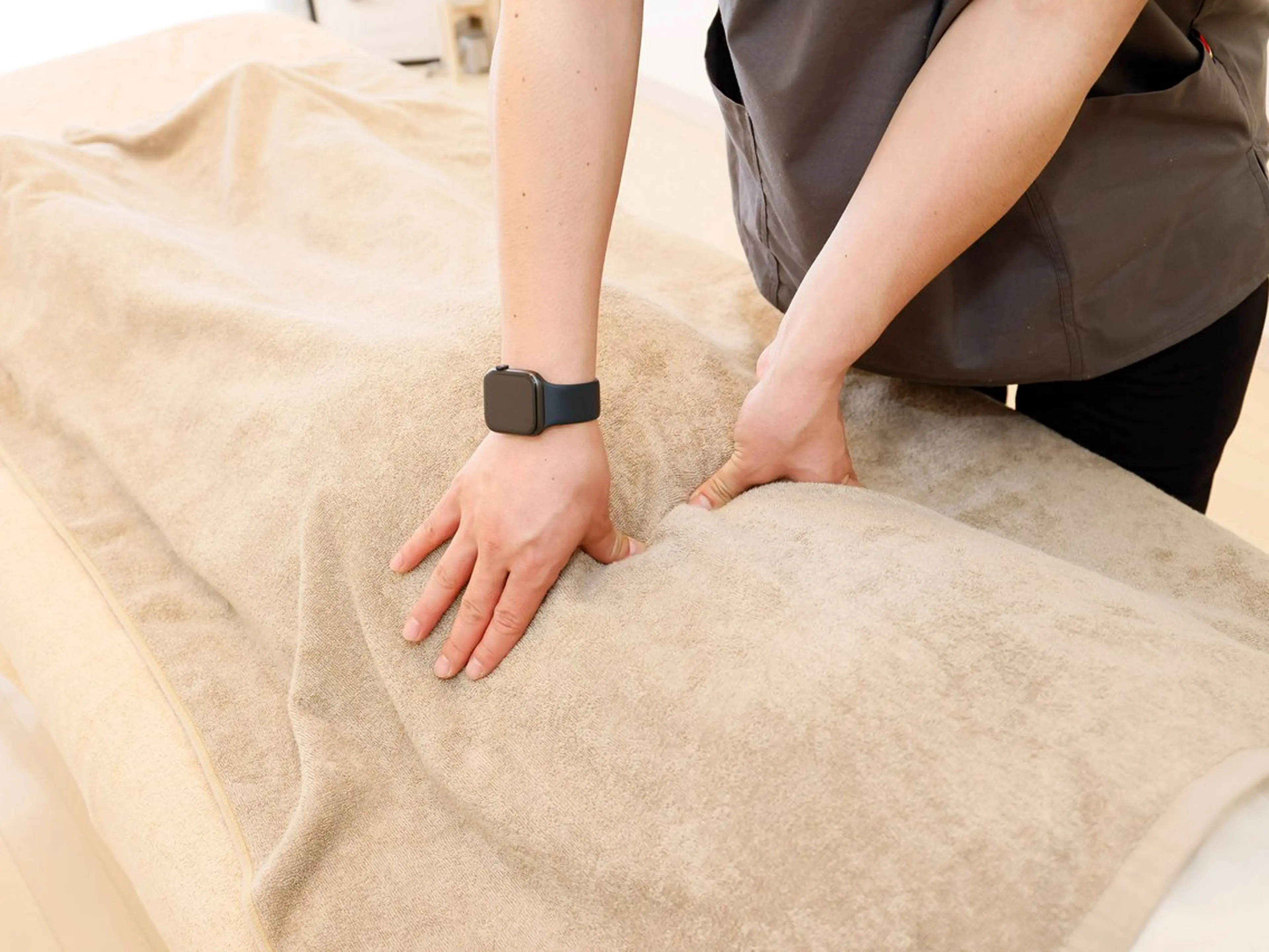 学生向けケア| 肩こり・姿勢・小顔✨のエステ・リラクイメージ