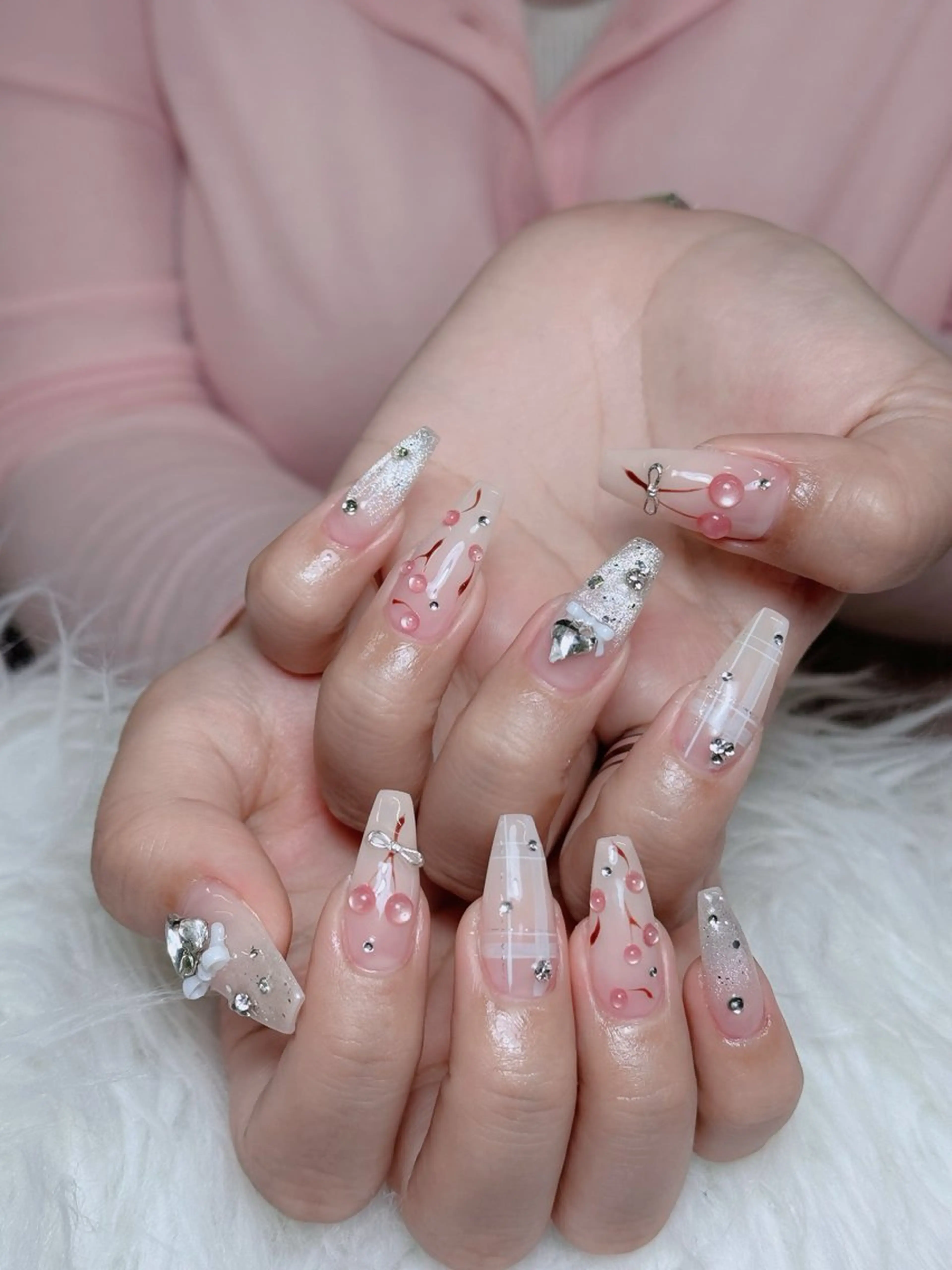 ネイル オーロラネイル チークネイル 長さ出し フレンチネイル 韓国ネイル Lumi Shinokuboのネイルデザイン