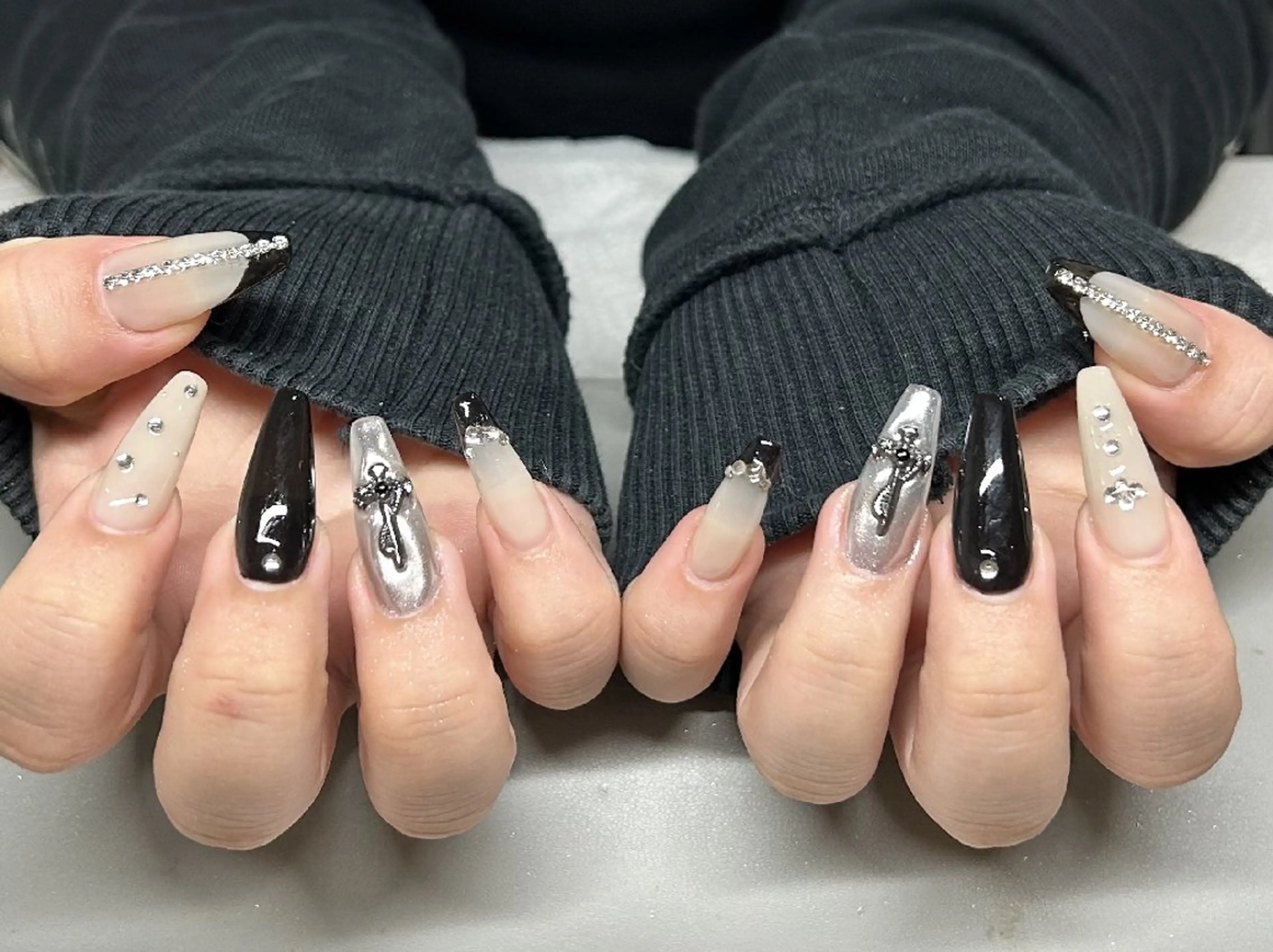 ネイル フットネイル フレンチネイル ジェルネイル ガラスフレンチ 韓国ネイル ハンドネイル ハンドケア The  Nail 新大久保店のその他イメージ