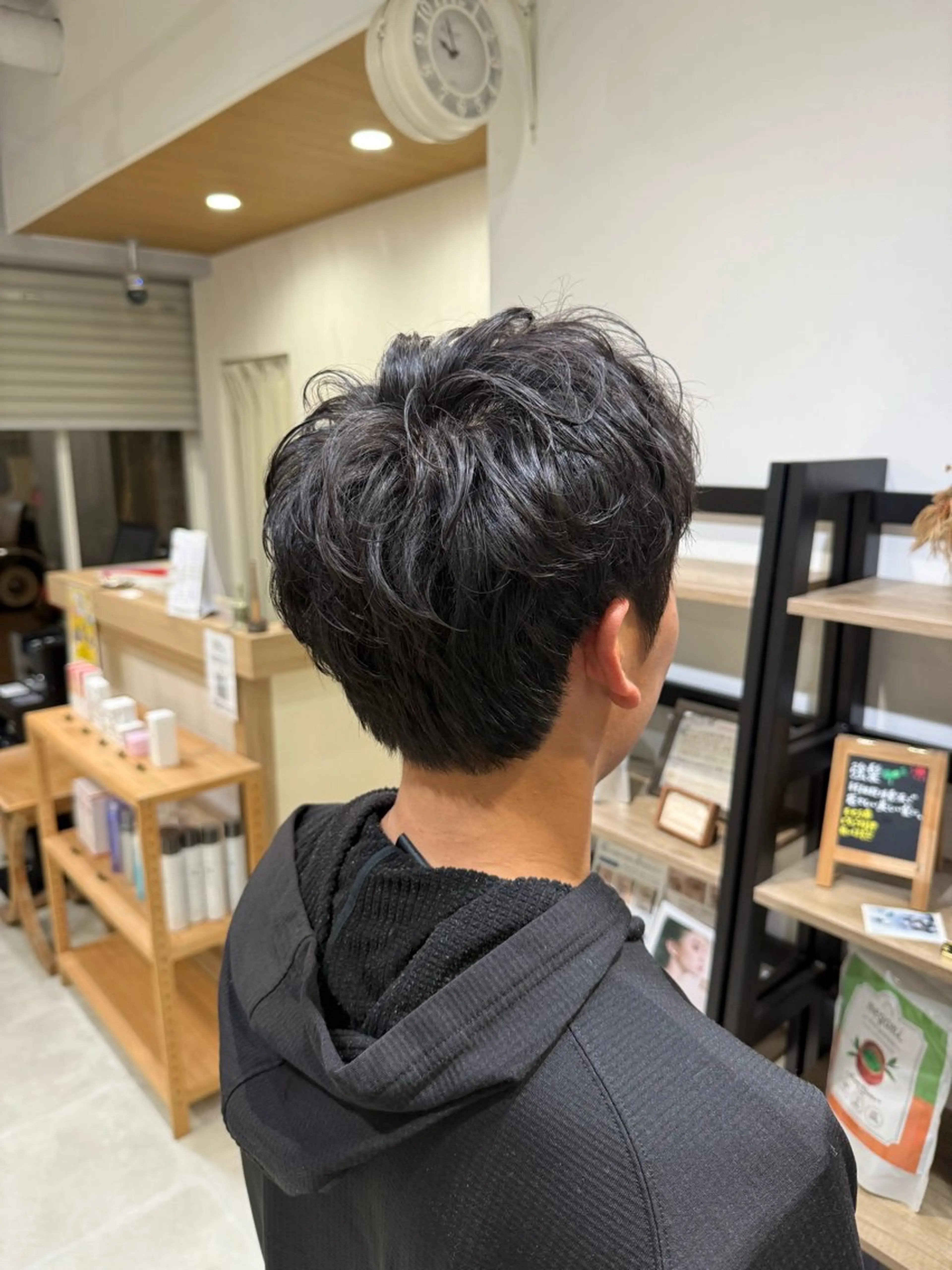 パーマ メンズ 島 歩那のヘアスタイル