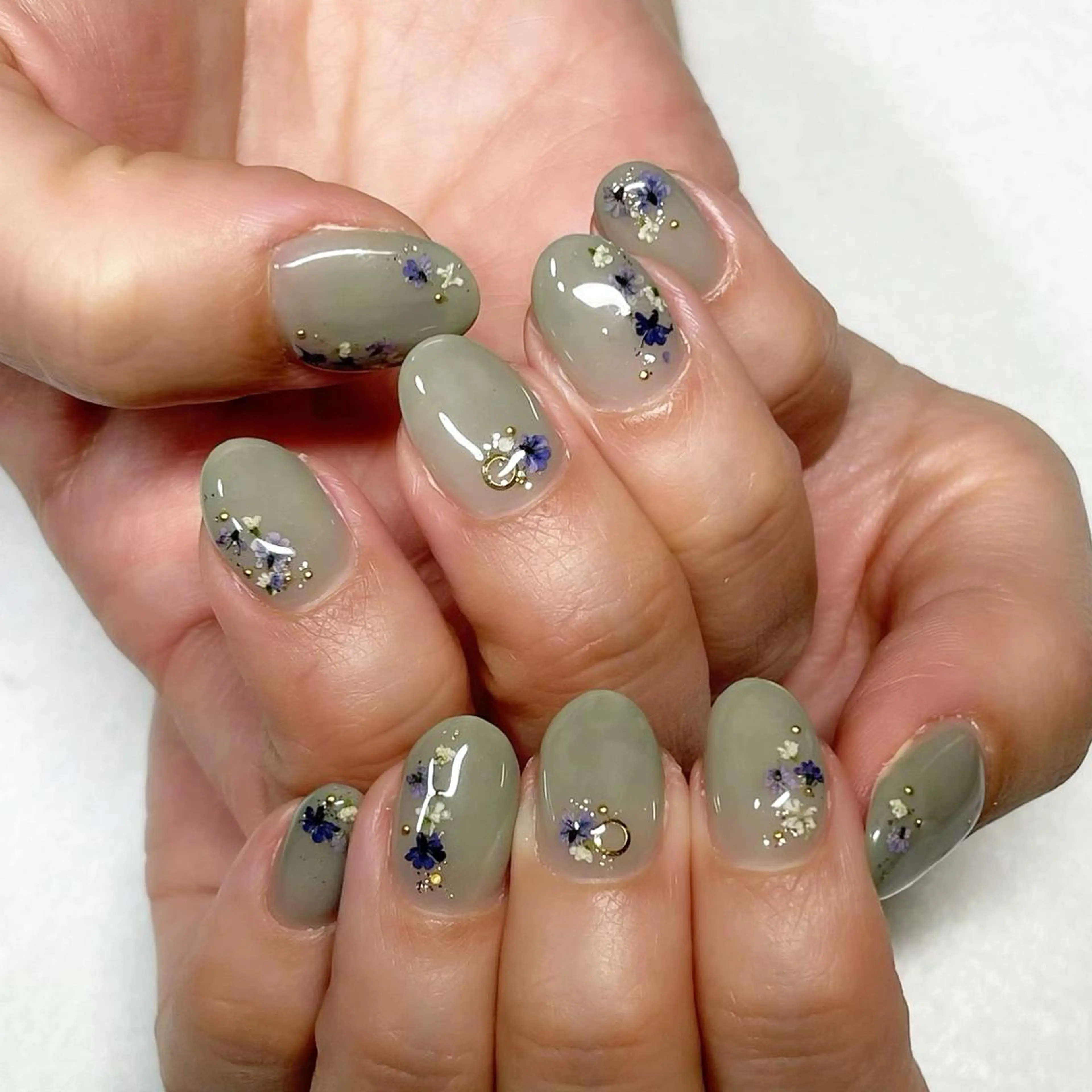 ネイル ジェルネイル 東 千夏のネイルデザイン