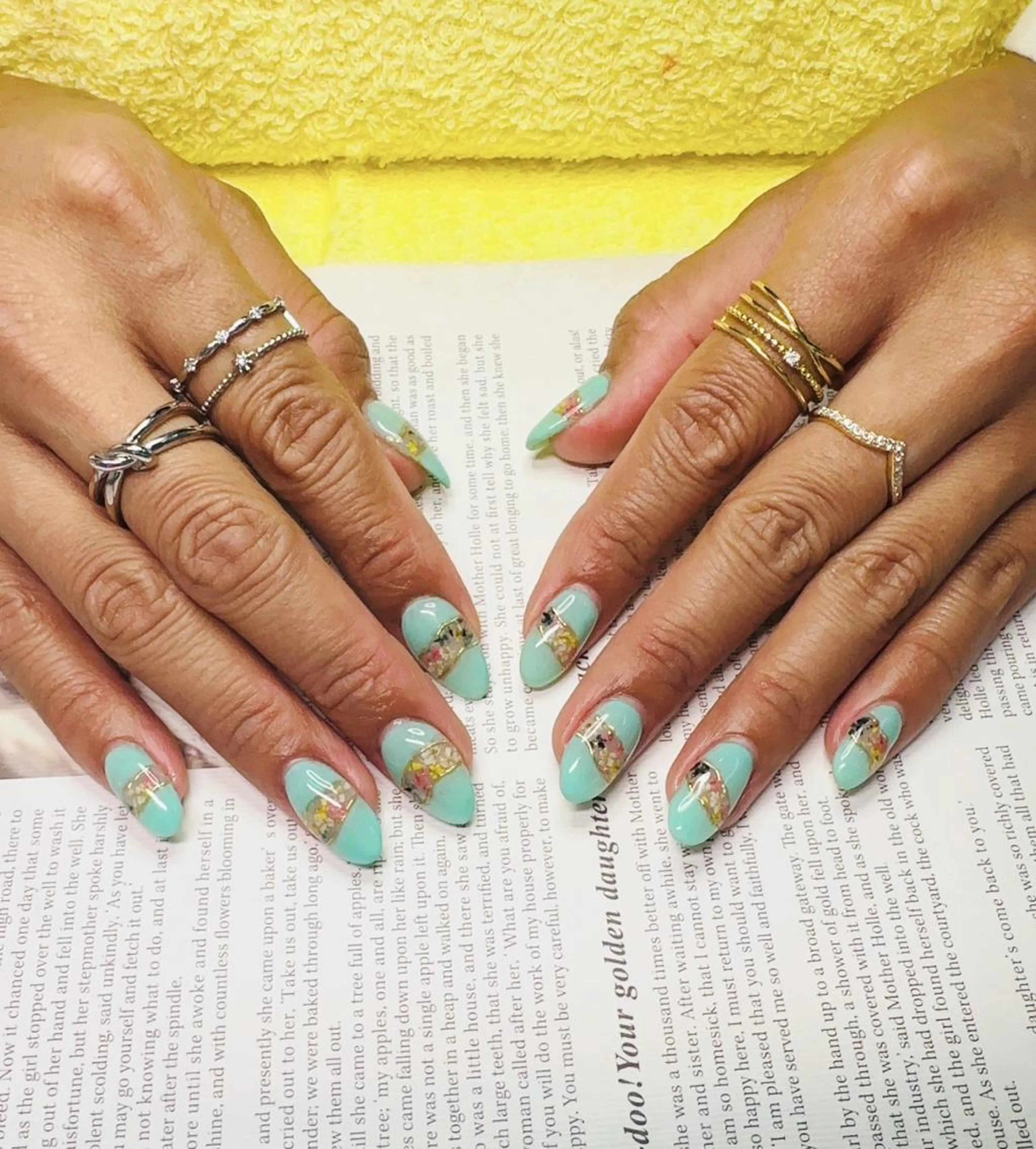 パラジェルベース🌱アート10本🌷初回オフ無料お好きな色をお選びいただけます。👌このディサイン　だけ☺️の写真