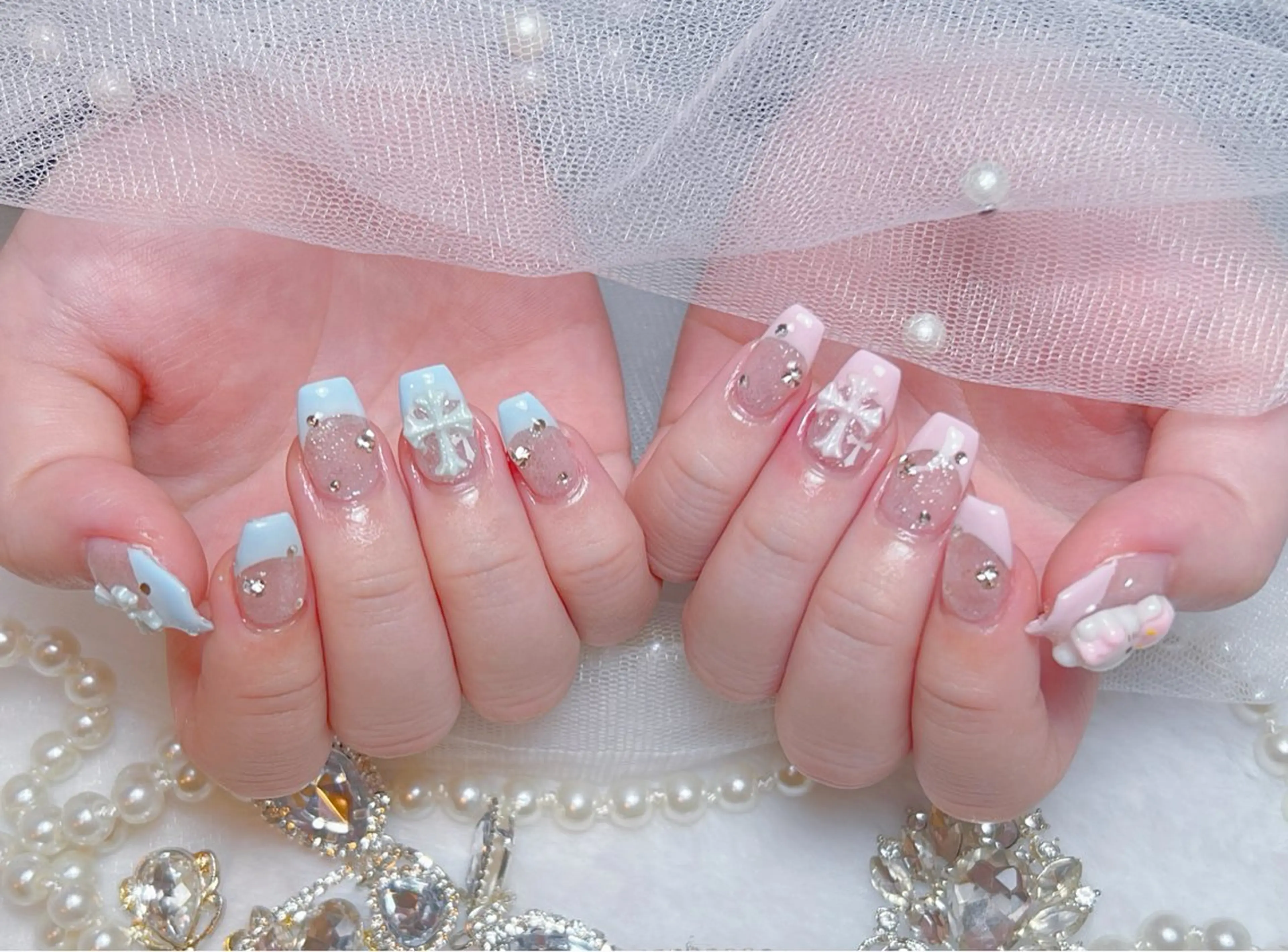 ネイル アートネイル オーロラネイル チークネイル 長さ出し フットネイル Miya _nailのネイルデザイン