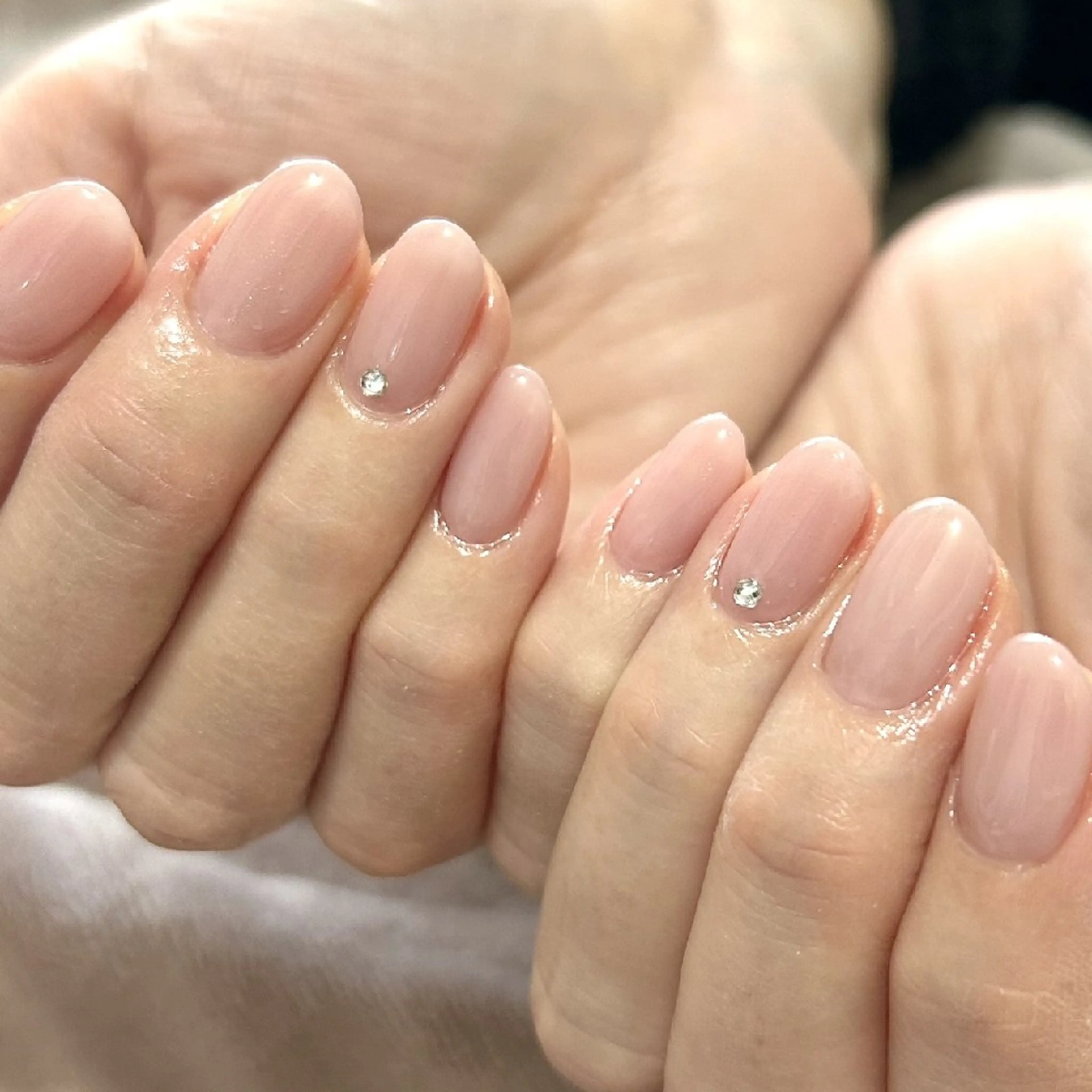 【🌷上品かわいいピンクベージュ系】ちゅるんとワンカラー💅付替えオフなしのお客様限定🎉ミニモ限定メニュー🎉の写真