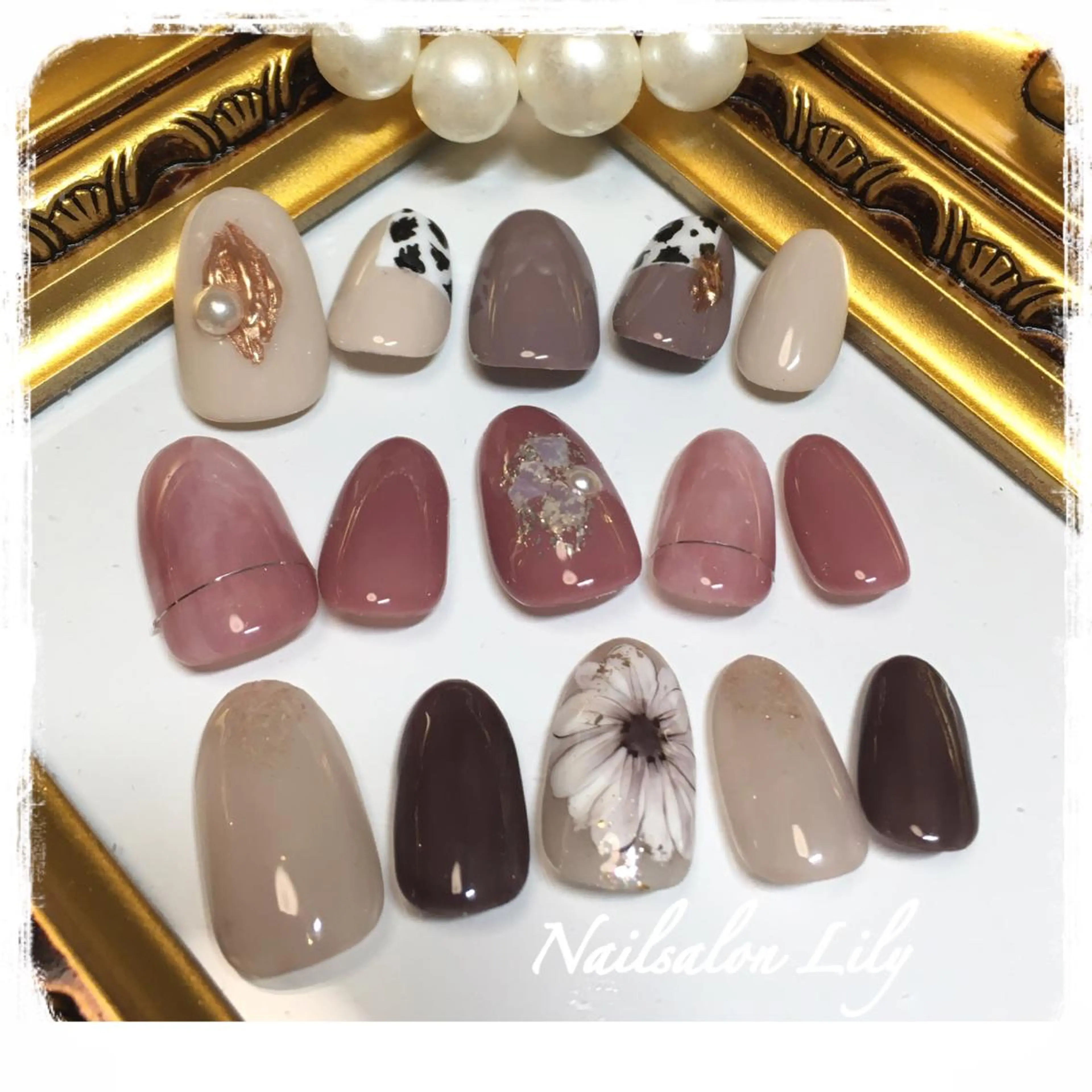 ネイル シンプルネイル Lily*nail 🌻Mii🌻のネイルデザイン