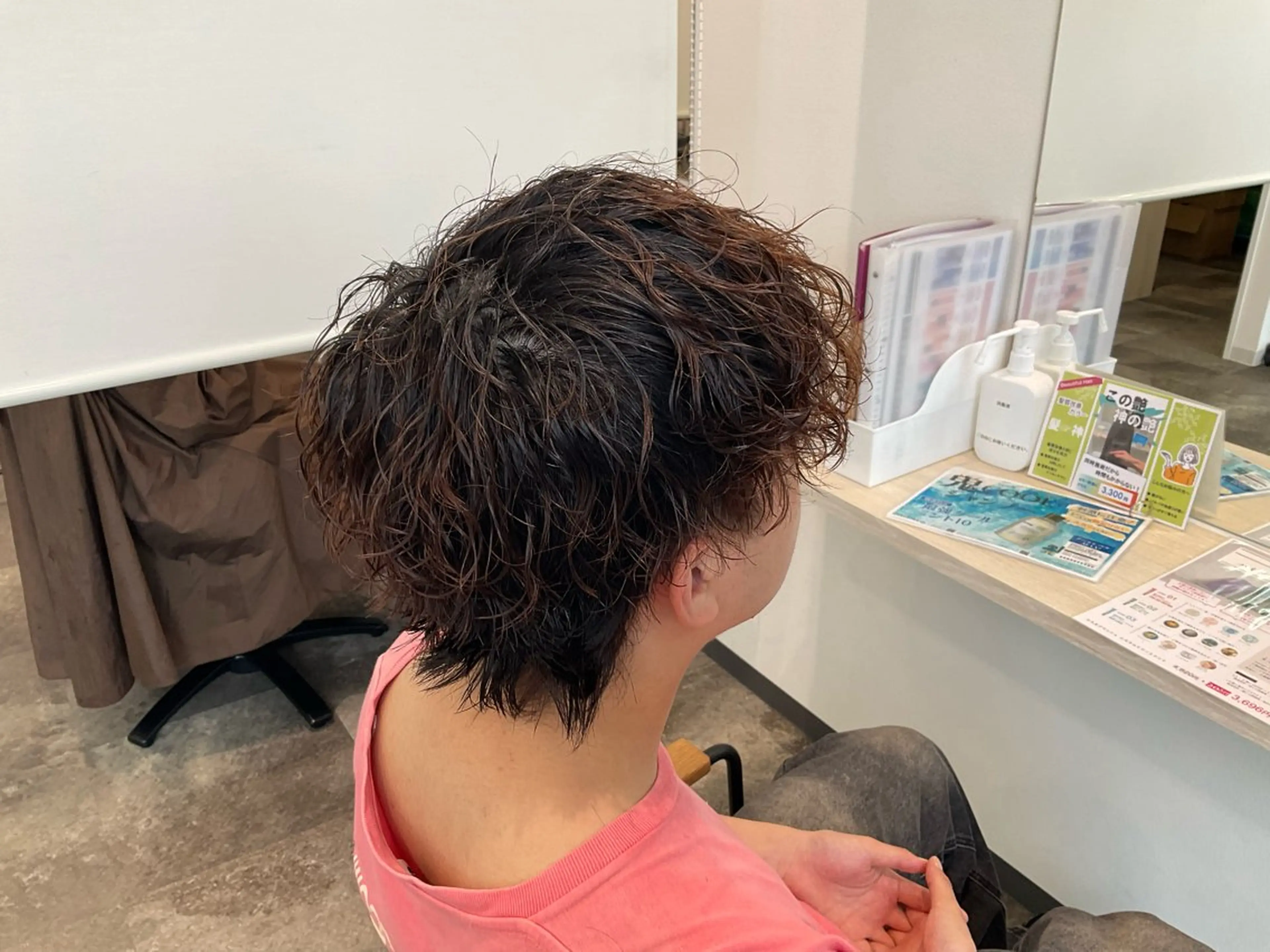 パーマ メンズ 鼎一真ハイトーン/ パーマ/何でも屋さんのヘアスタイル