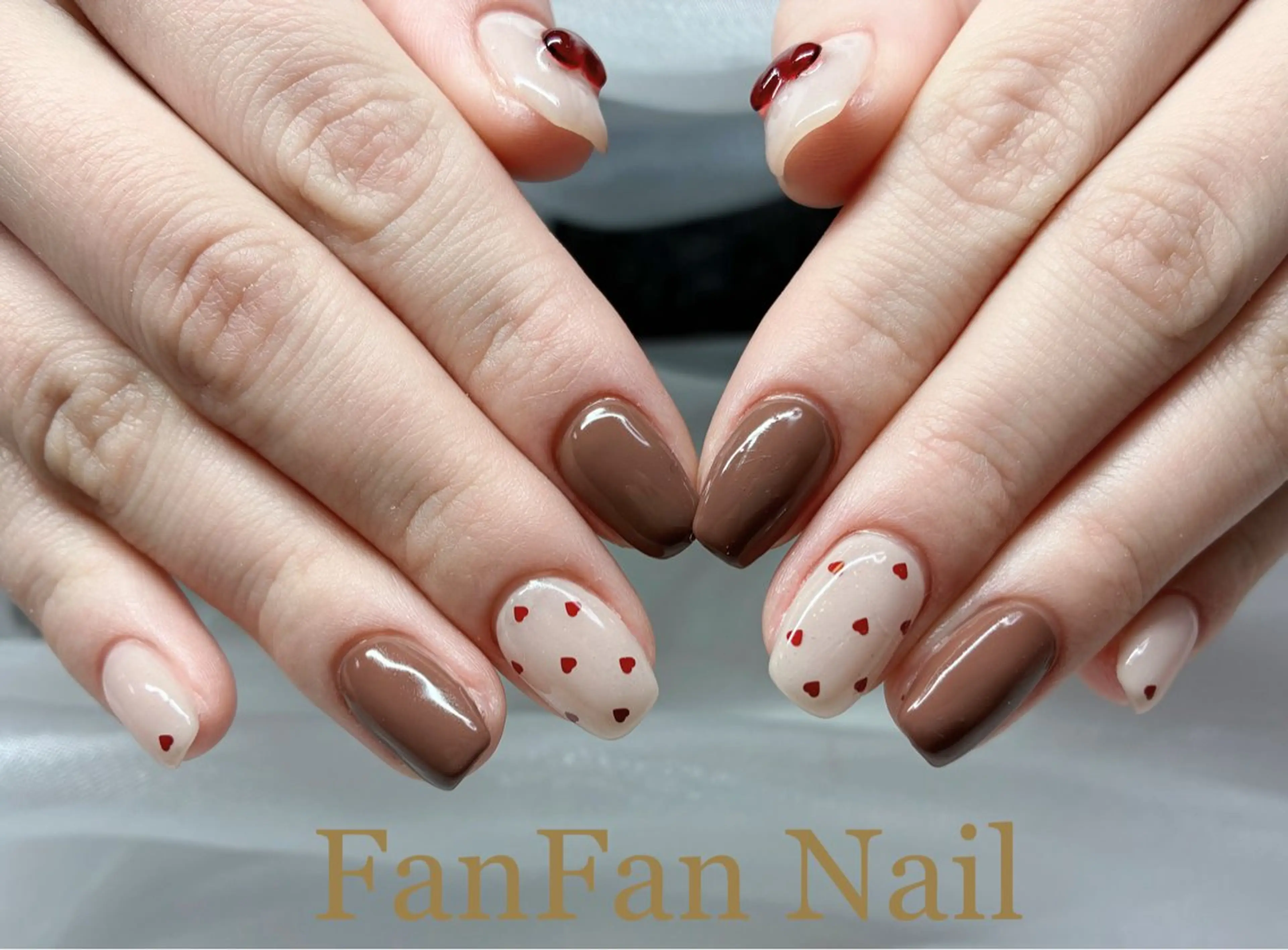 ネイル アートネイル オーロラネイル ガーリー キラキラネイル 韓国ネイル ハンドネイル KaKa FanFanNailのネイルデザイン