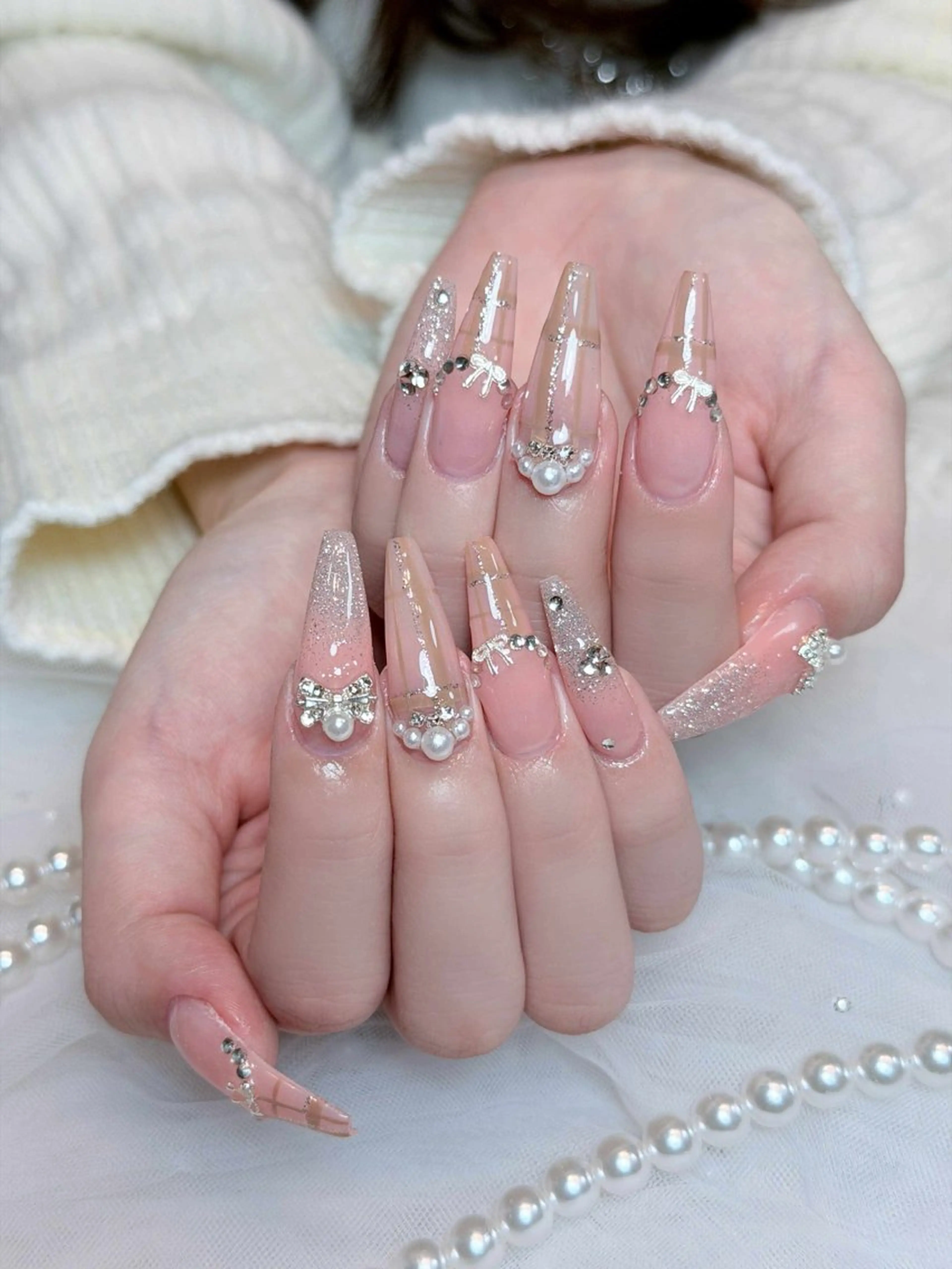 ネイル オーロラネイル ボルドー ブラウン 氷ネイル・うるうるネイル キラキラネイル ハンドネイル Julli ジュリのネイルデザイン