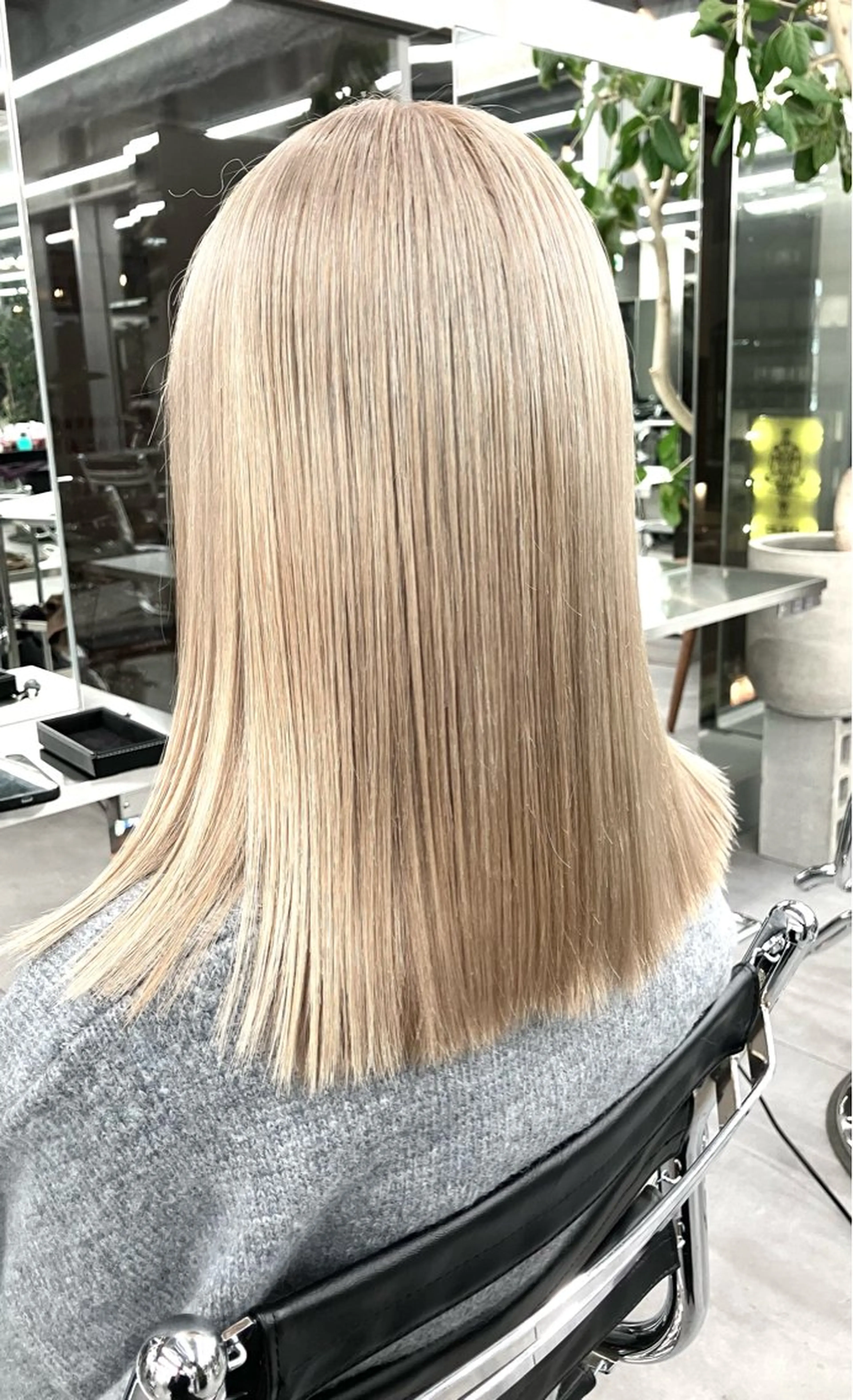 セミロング ヘアカラー トリートメント 勝谷 悟史のヘアスタイル