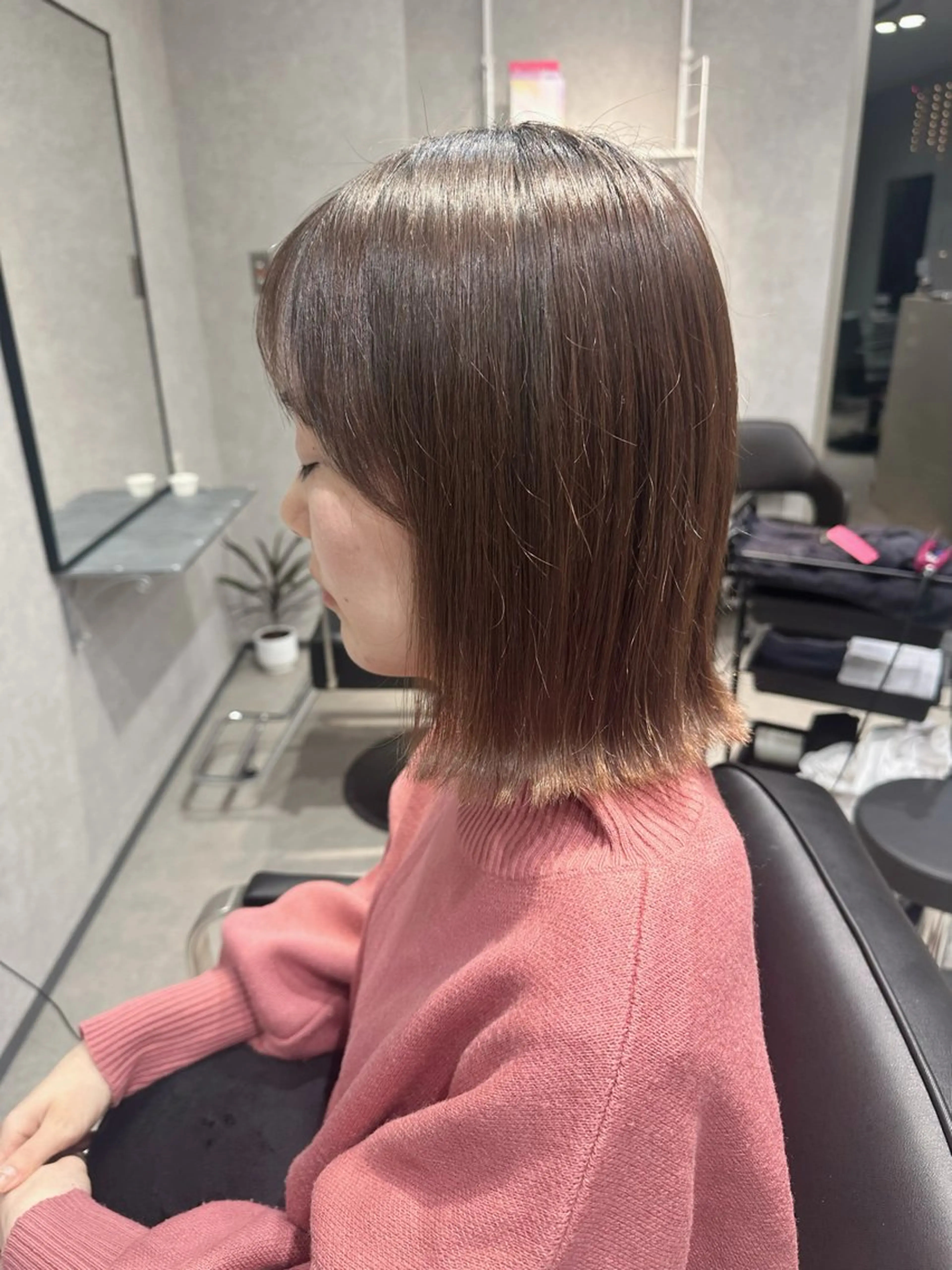 ミディアム 森 沙織のヘアスタイル