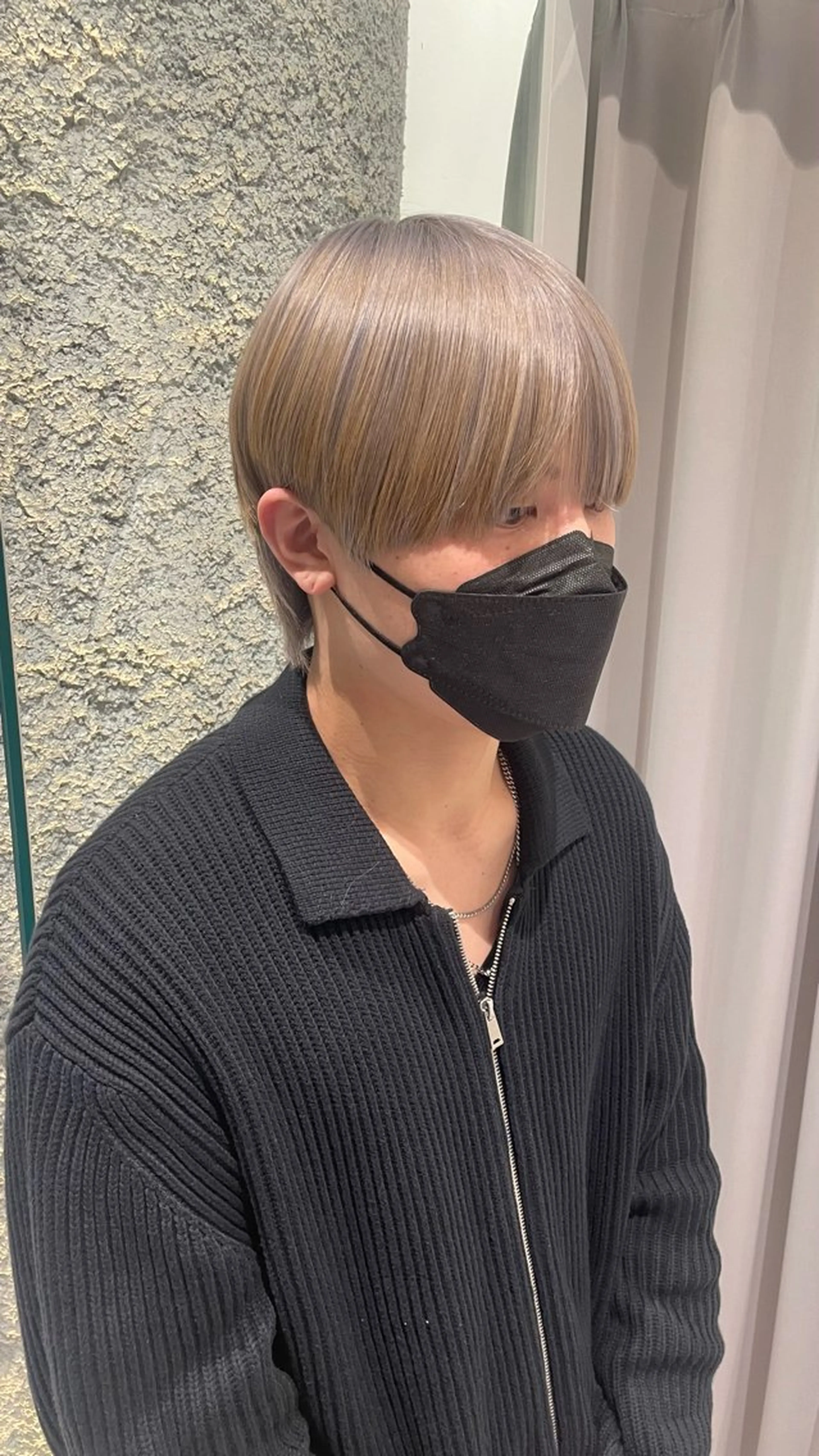 カラー メンズ カット ヘアカラー トリートメント EMANONシェアサロン心斎橋店所属・韓国メンズヘア　ミル クティボブ　足立佳代のヘアスタイル