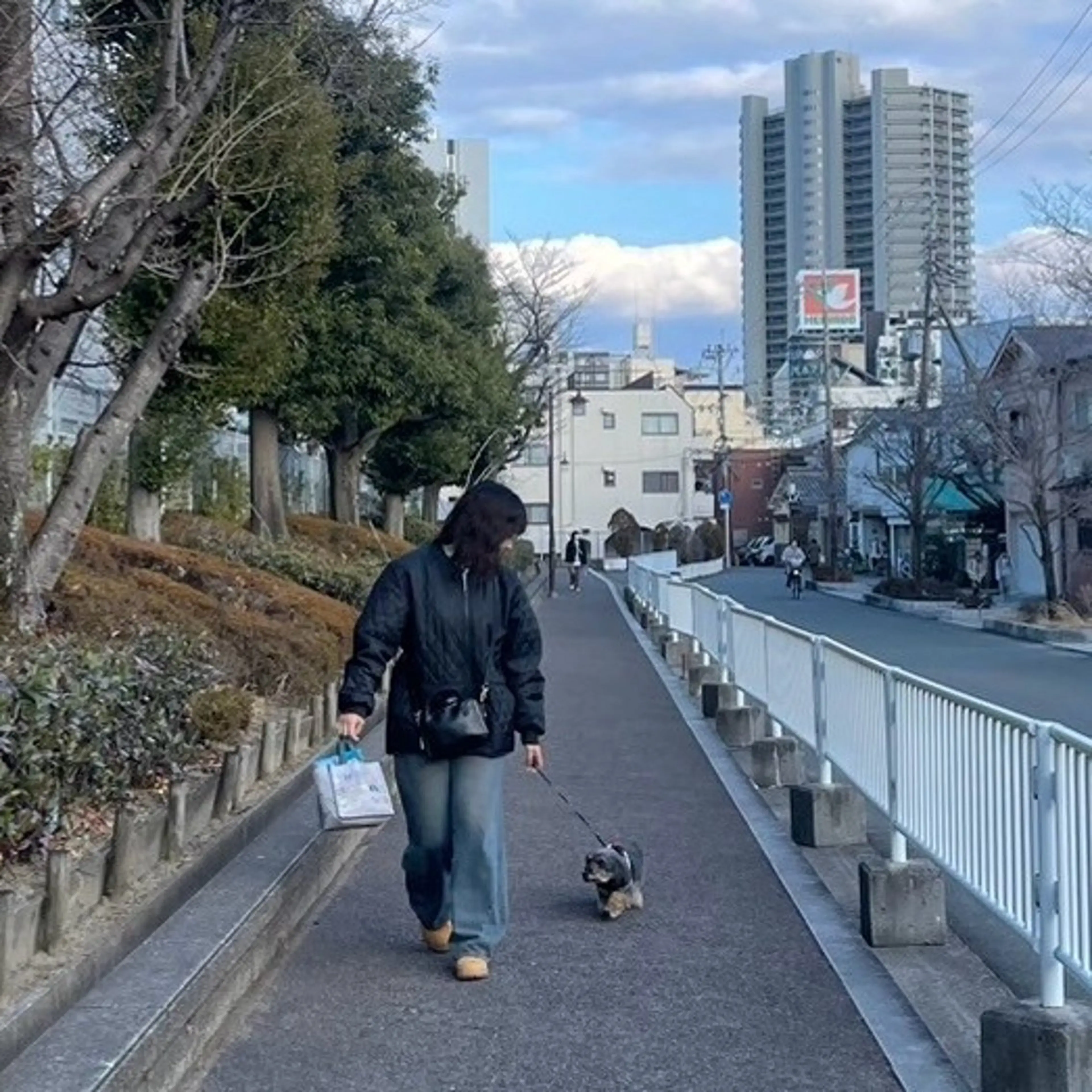 TIDEHAIR SHIHOのヘアスタイル