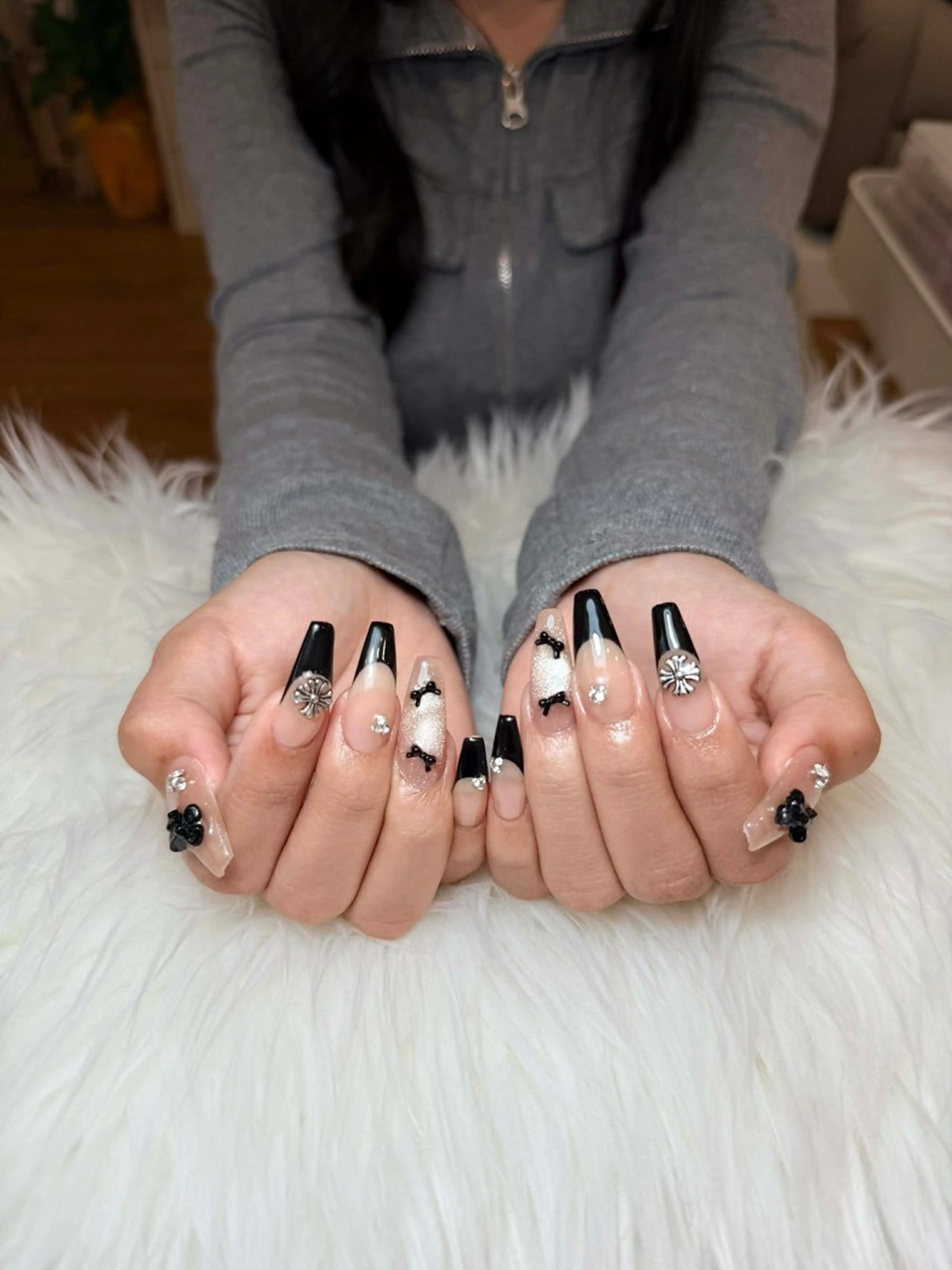 ネイル アートネイル 長さ出し グラデーション マグネットネイル ニュアンスネイル ハンドネイル Risu Nails Salon 代々木所属・リス ネイルのネイルデザイン