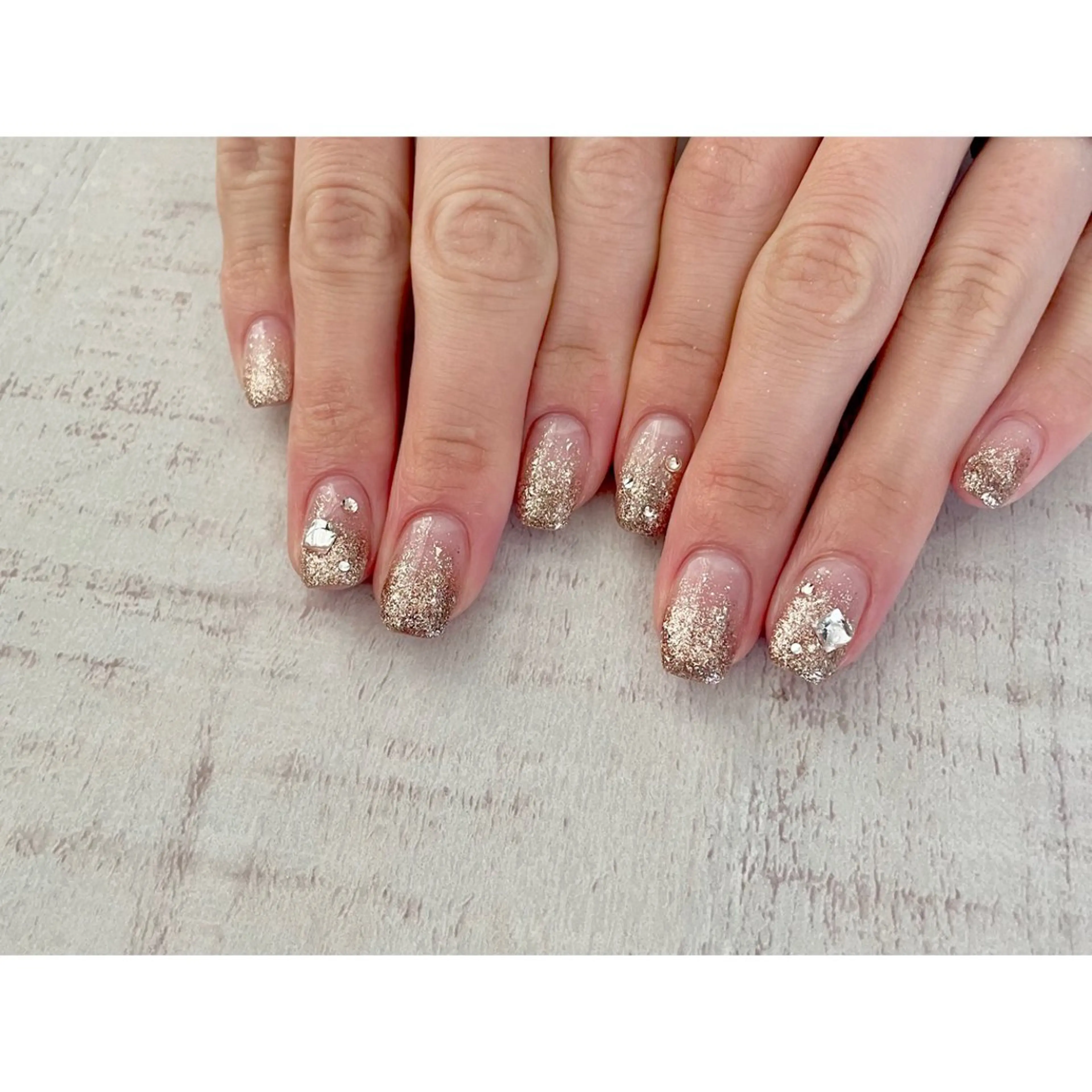 ネイル 𖡼 yumenoのネイルデザイン