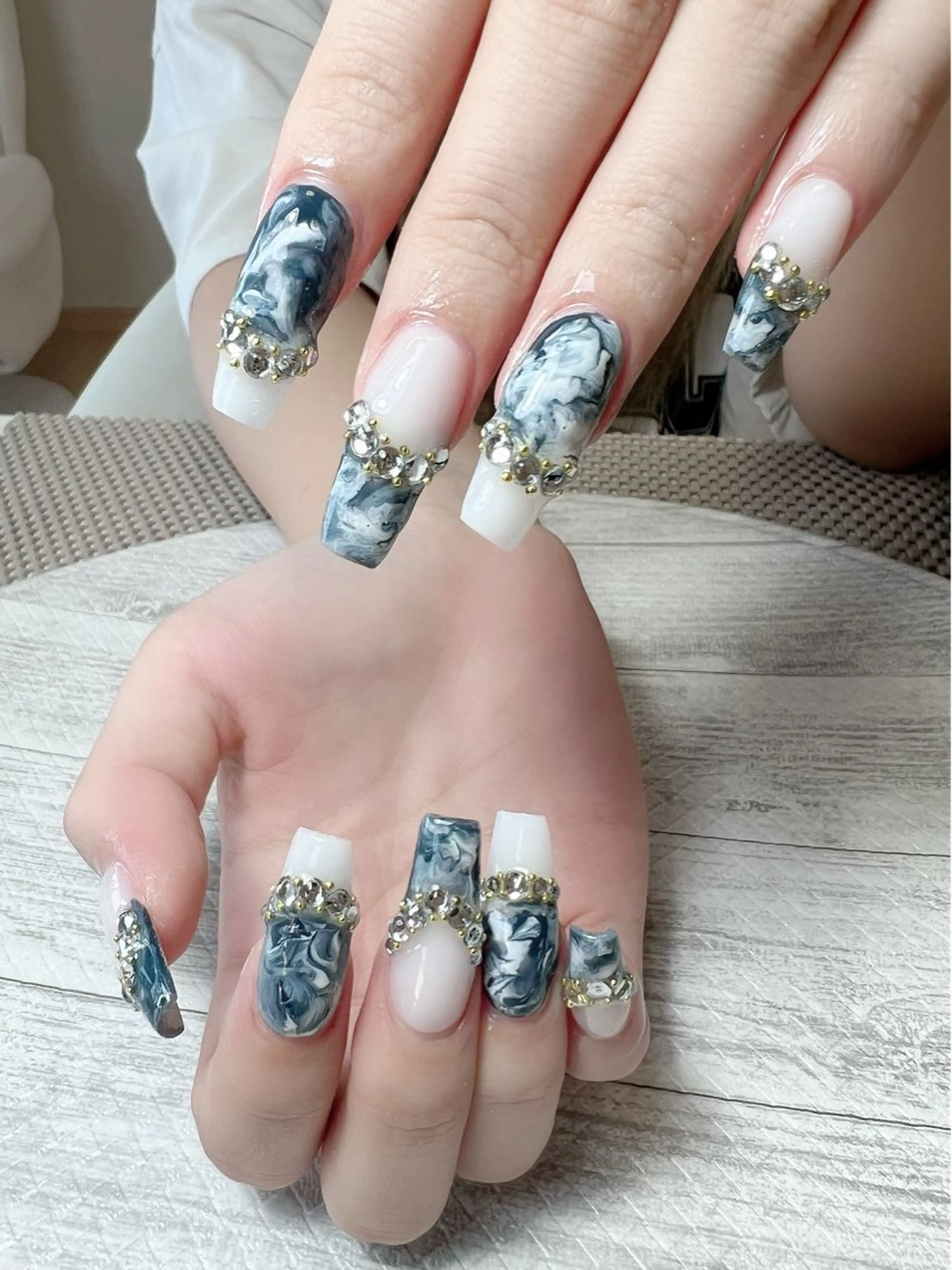 ネイル フレンチネイル 大理石ネイル(マーブル) スカルプネイル スクエアネイル ハンドネイル シェヌネイル JURAのネイルデザイン