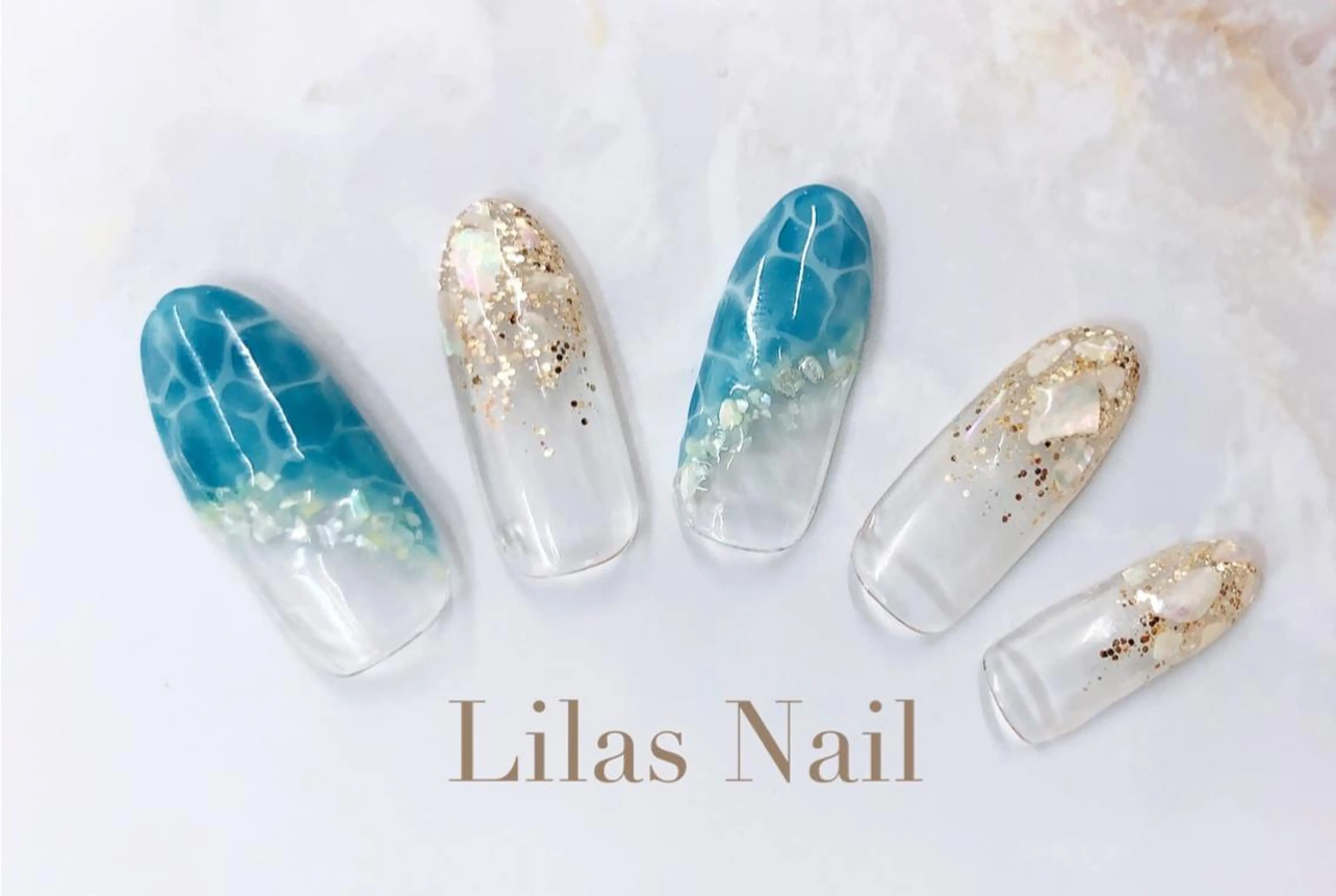 ネイル ジェルネイル ハードジェル ラメ(グリッター) ロングネイル ニュアンスネイル Lilas Nailのネイルデザイン