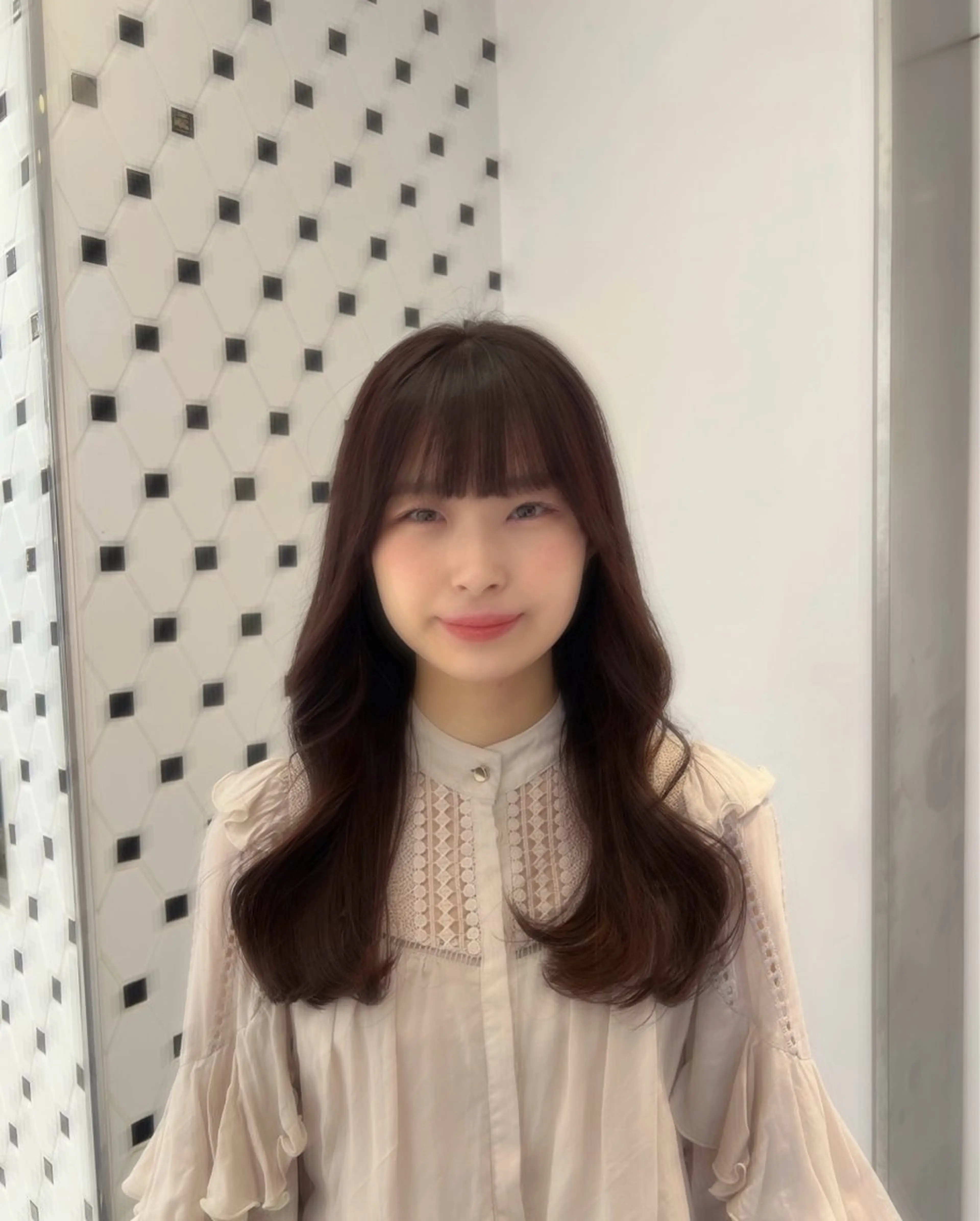 ロング カラー ヘアアレンジ ヘアカラー トリートメント 顔周り/透明感/銀座 🩵りのせのヘアスタイル