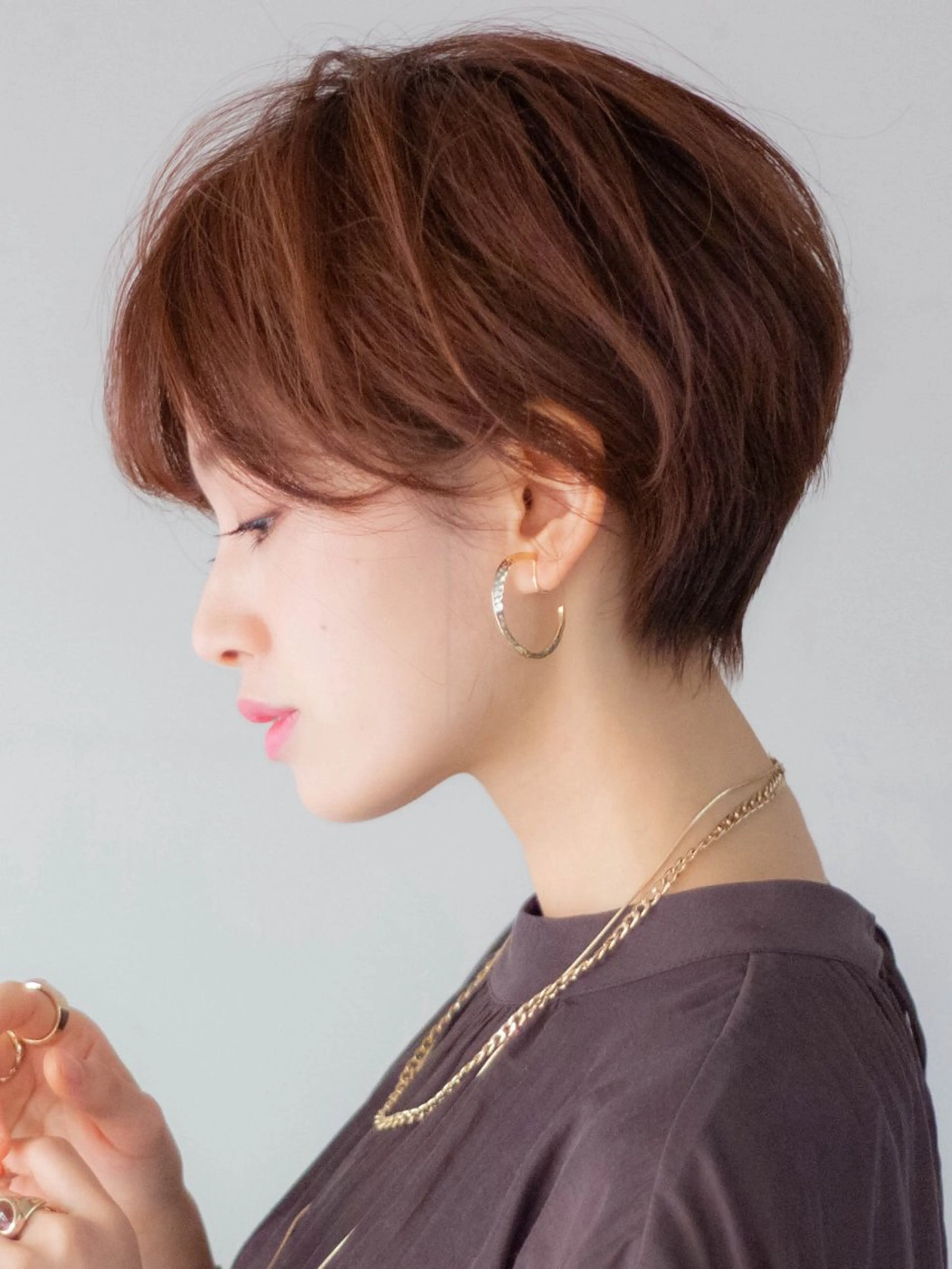 ショート カラー 白岩 君予のヘアスタイル