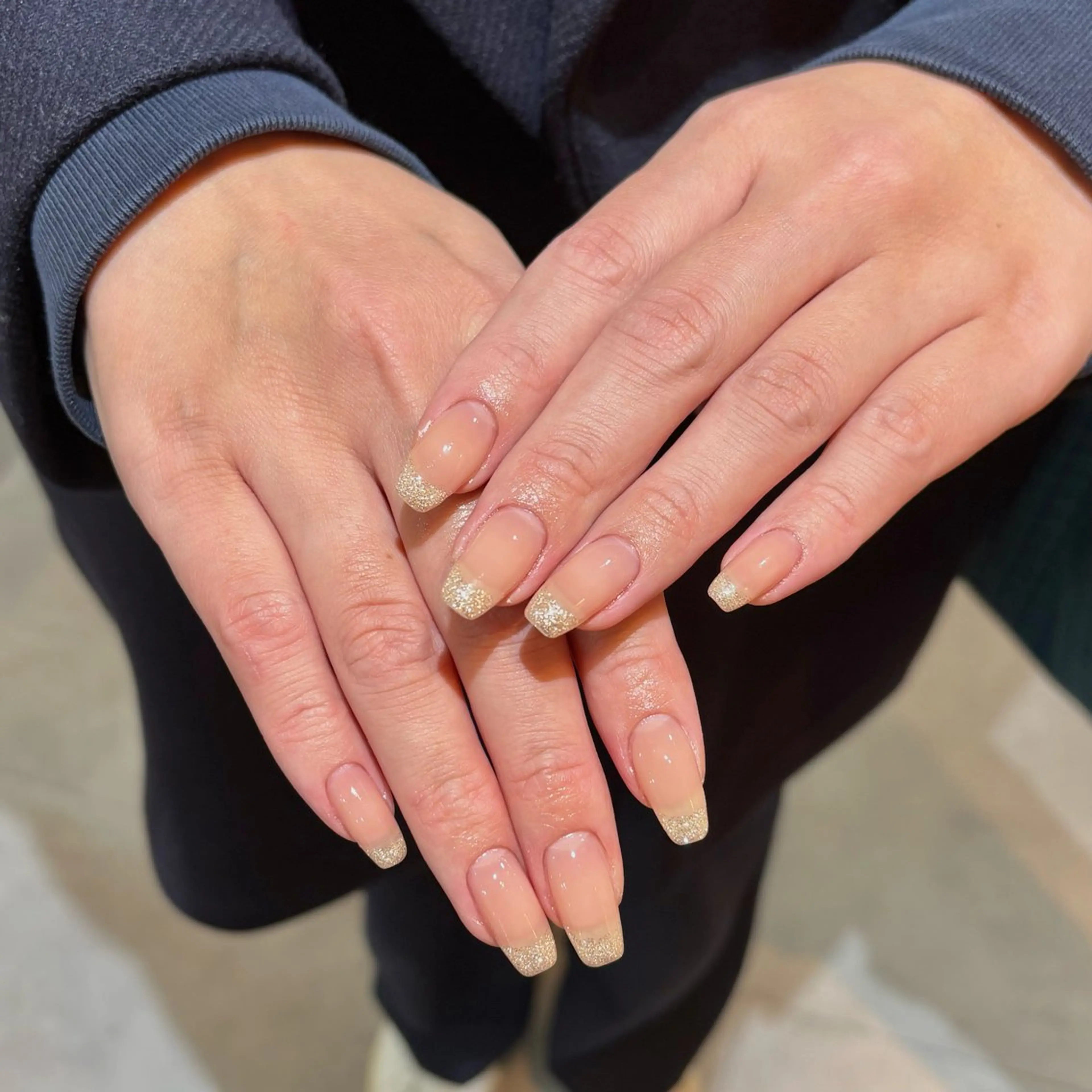 ネイル フレンチネイル キラキラネイル tiffin Rihoのネイルデザイン