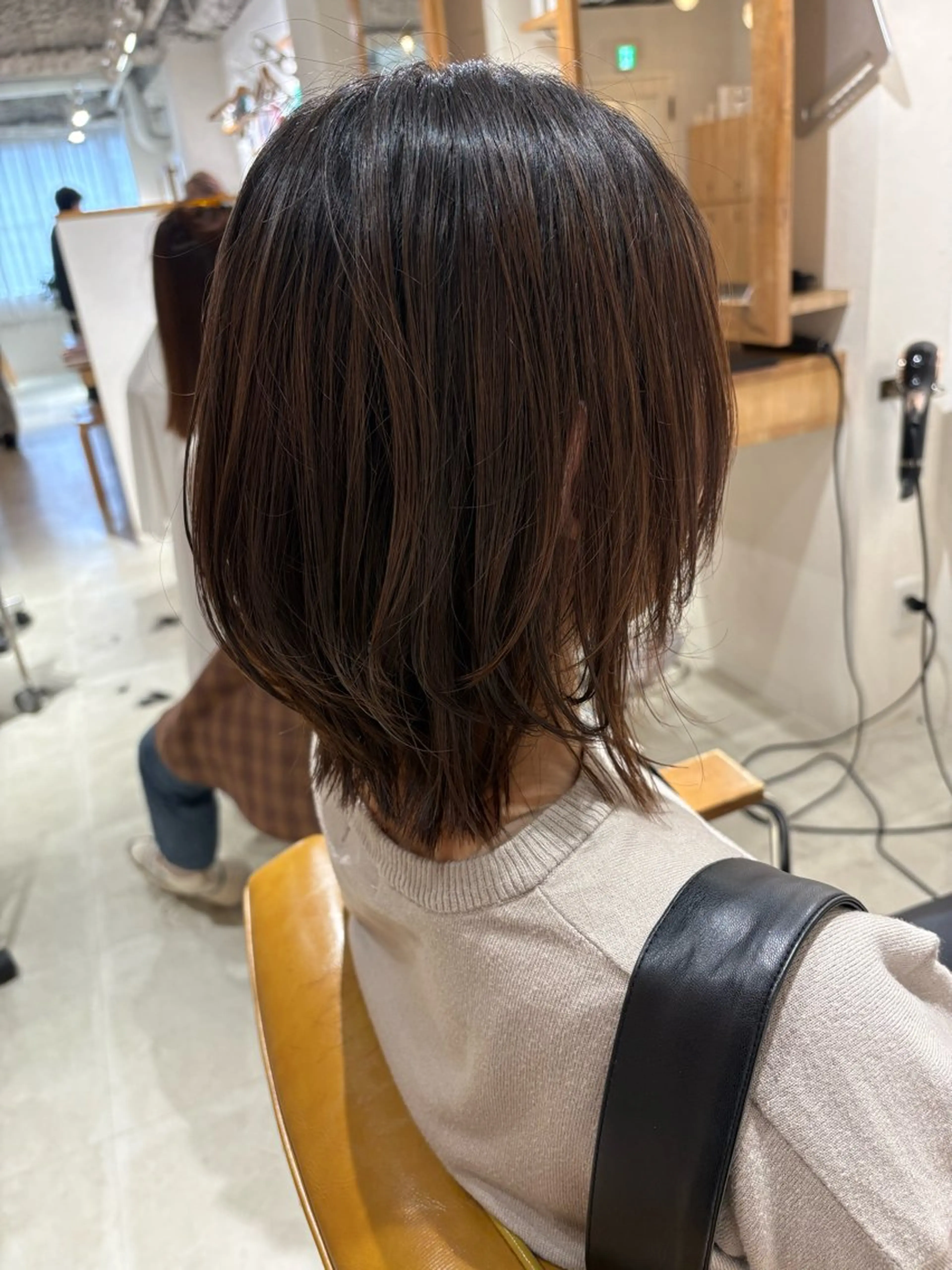 ミディアム カット 大西 杏依のヘアスタイル
