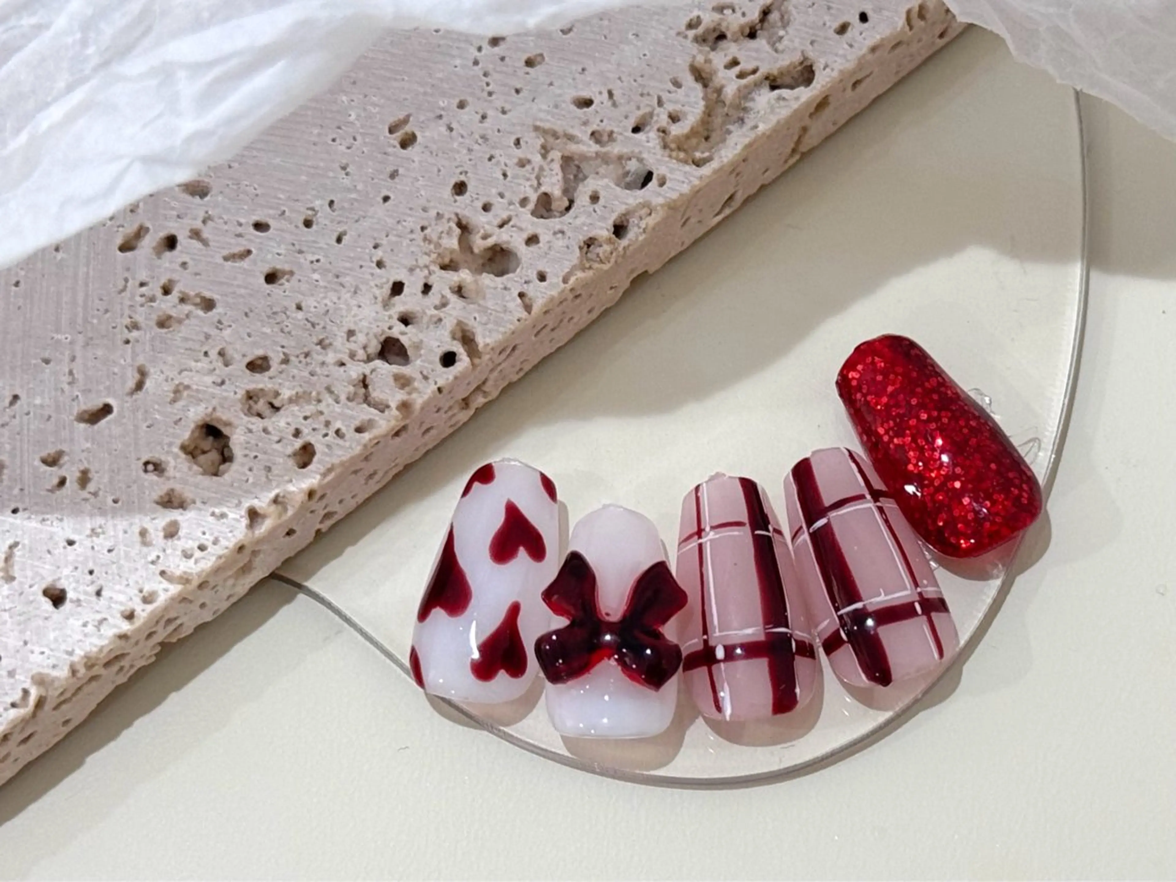 ネイル M+  Beauty Salonのネイルデザイン