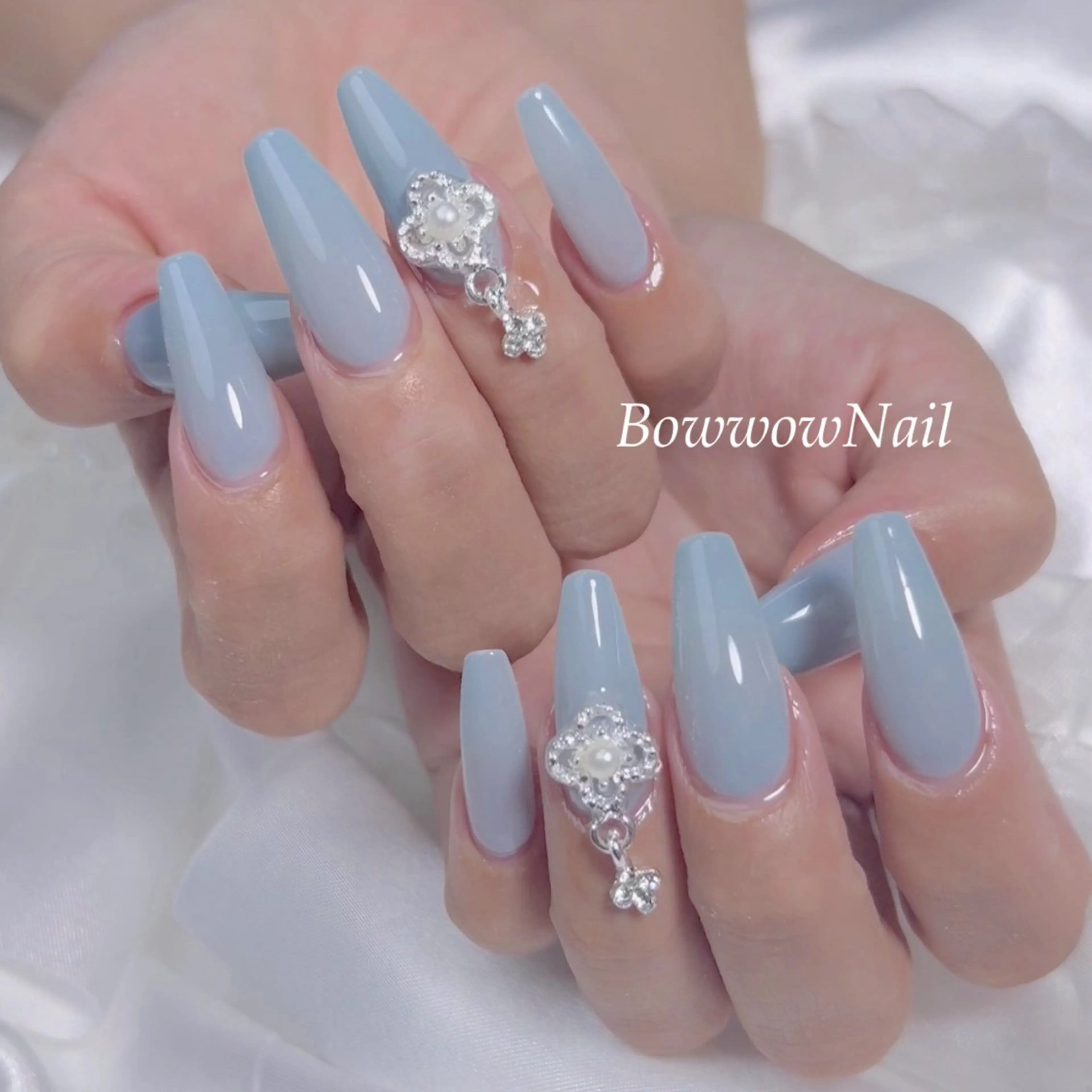 ネイル チークネイル 韓国ネイル ワンカラーネイル シンプルネイル 春ネイル Bow wow Nail さや🧸のネイルデザイン