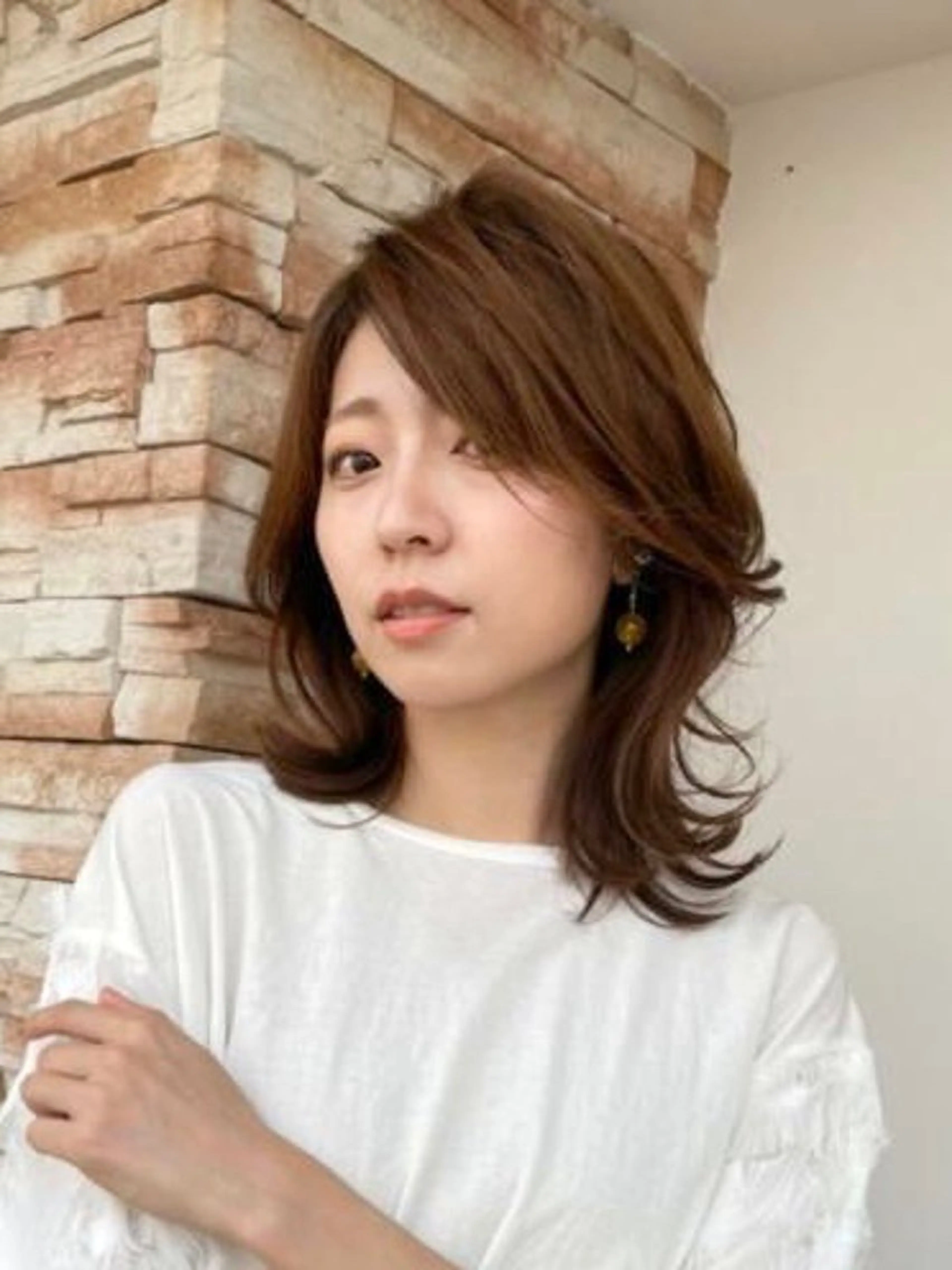 ミディアム カラー YUKA .のヘアスタイル