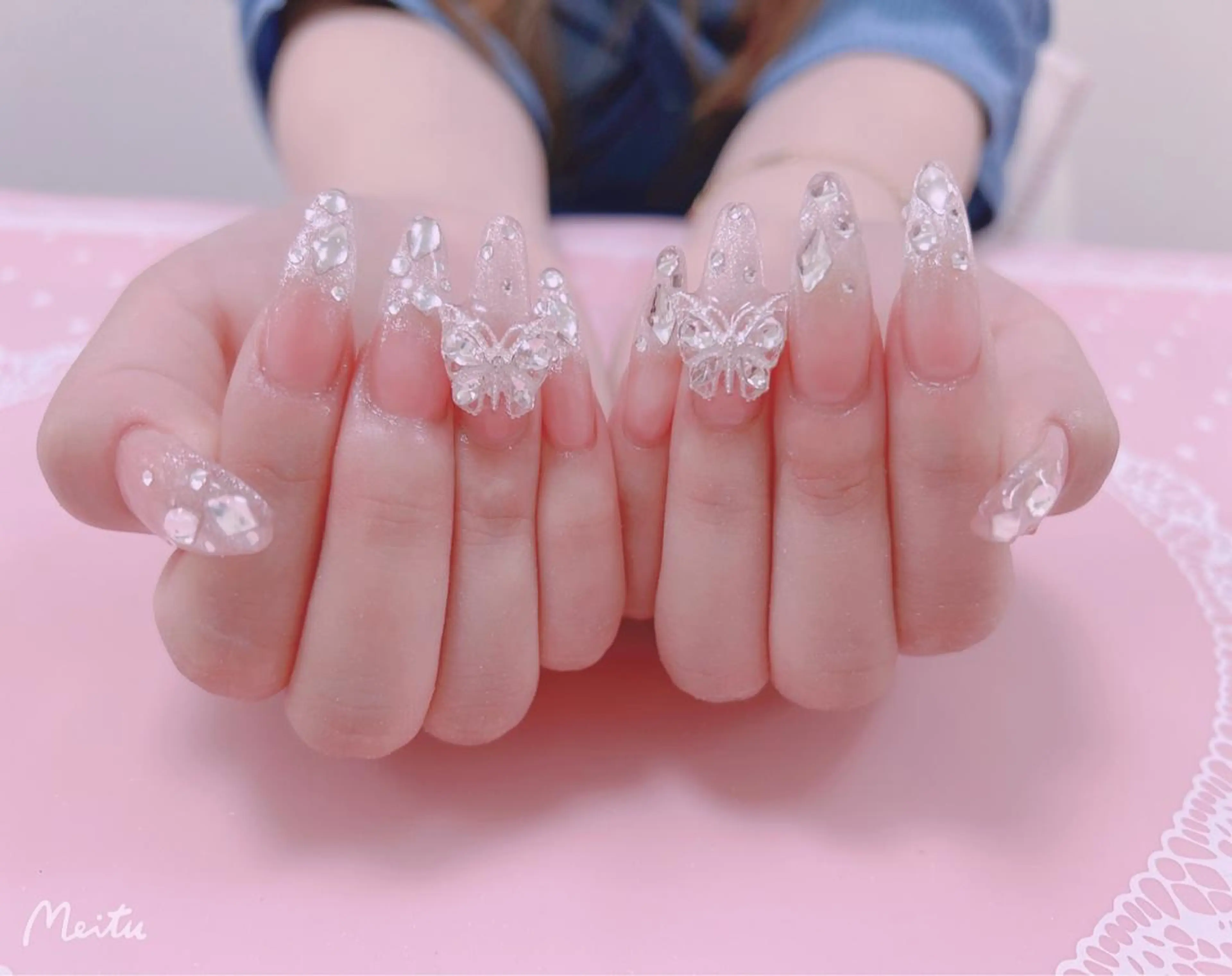 ネイル はぴねす所属・横浜 美夢のネイルデザイン