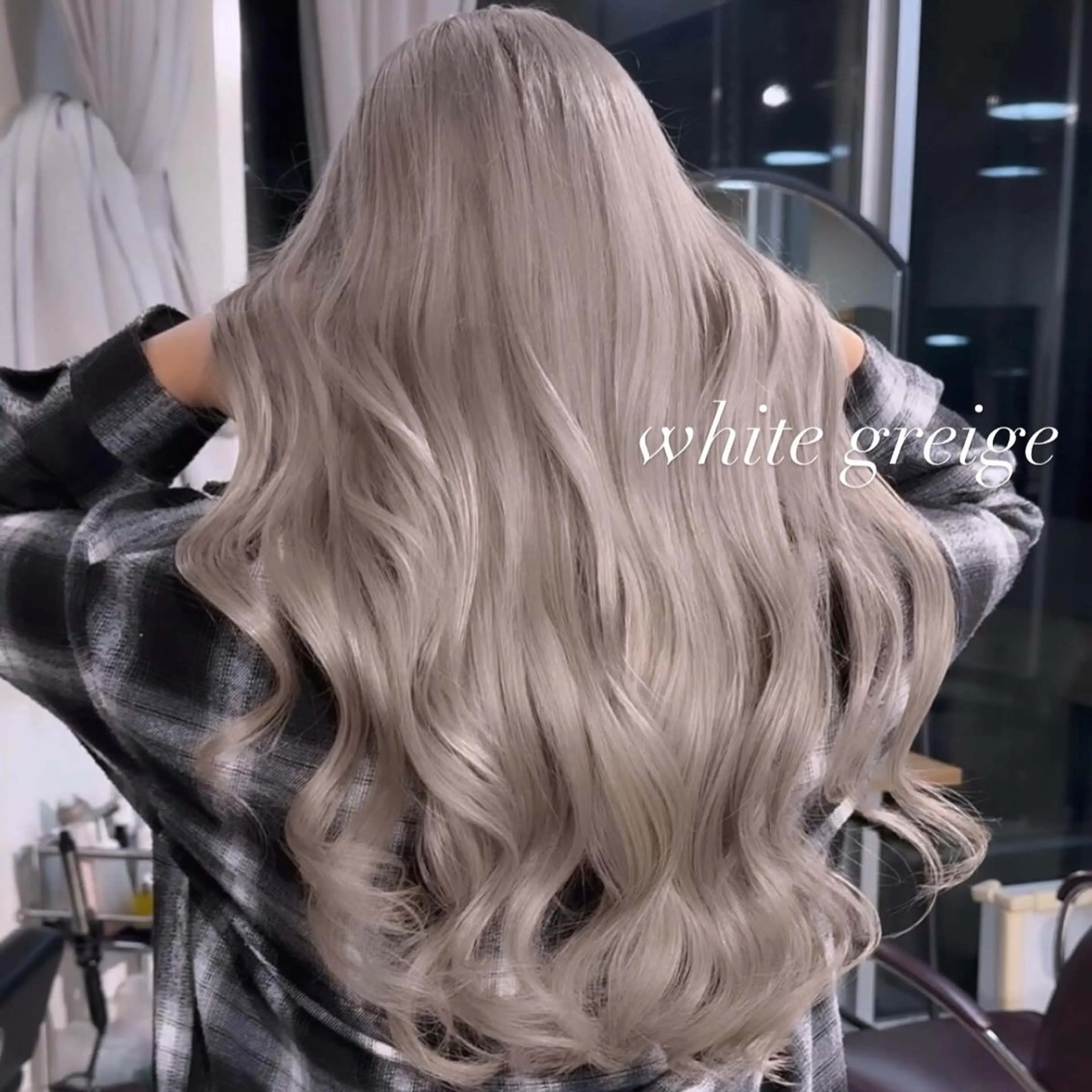 ロング カラー カット ヘアカラー トリートメント ヘアセット 💜ハイトーン💛 マジカルかいちゃんのヘアスタイル