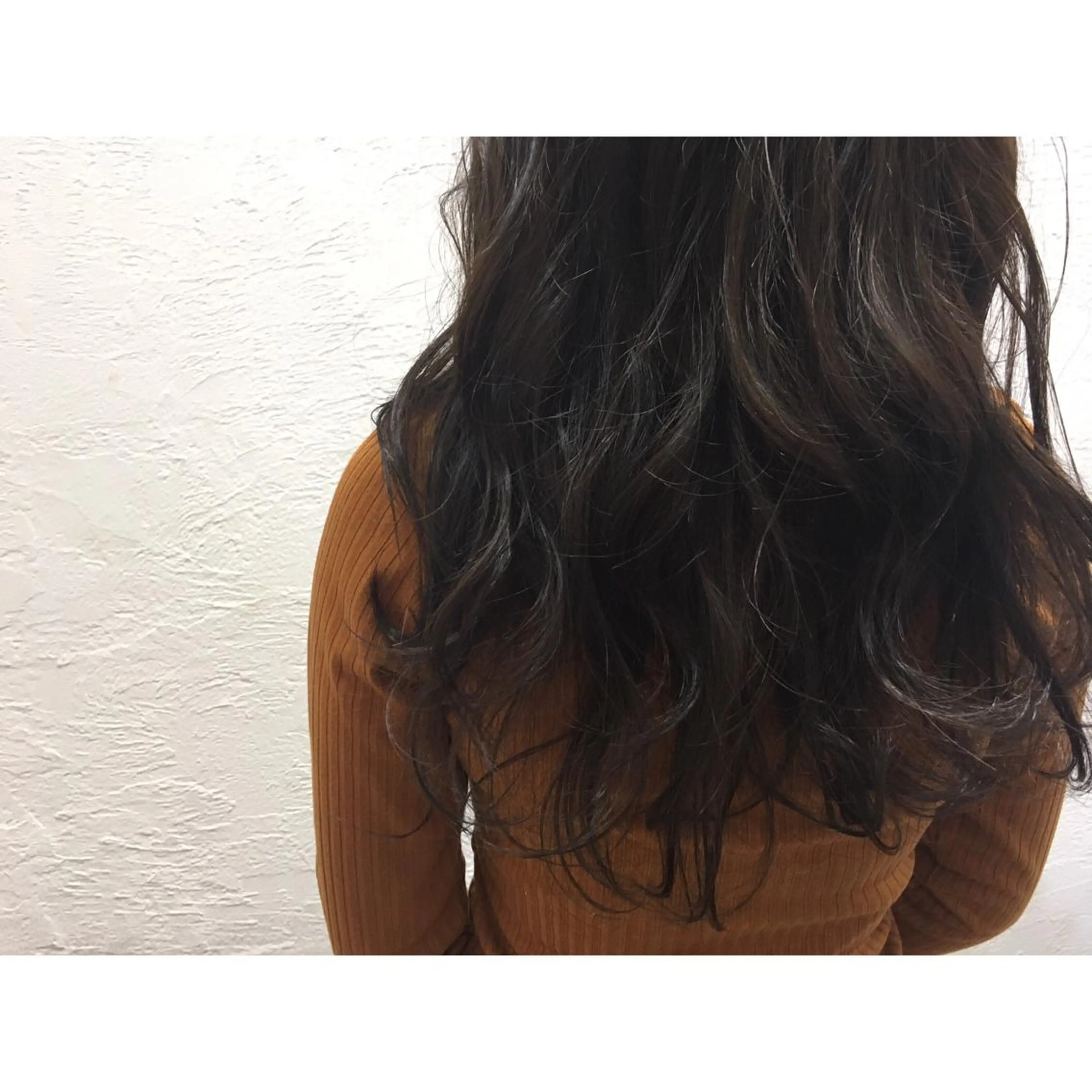 ロング カラー カット ヘアカラー fio マナミのヘアスタイル