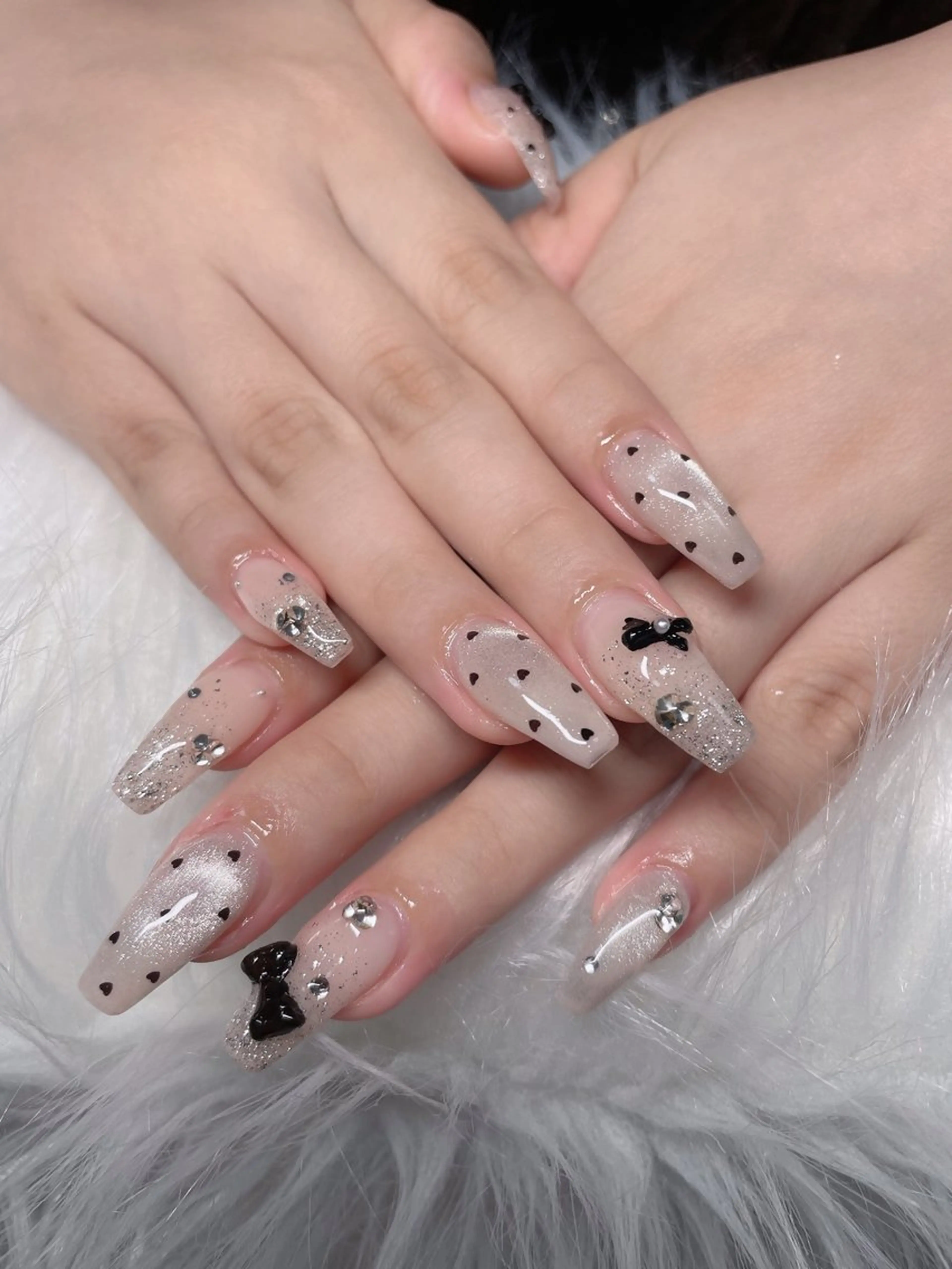 ネイル ラメ(グリッター) ラメグラデーション マグネットネイル 撮影モデル Hin  Nail所属・Hin Nail Salonのネイルデザイン