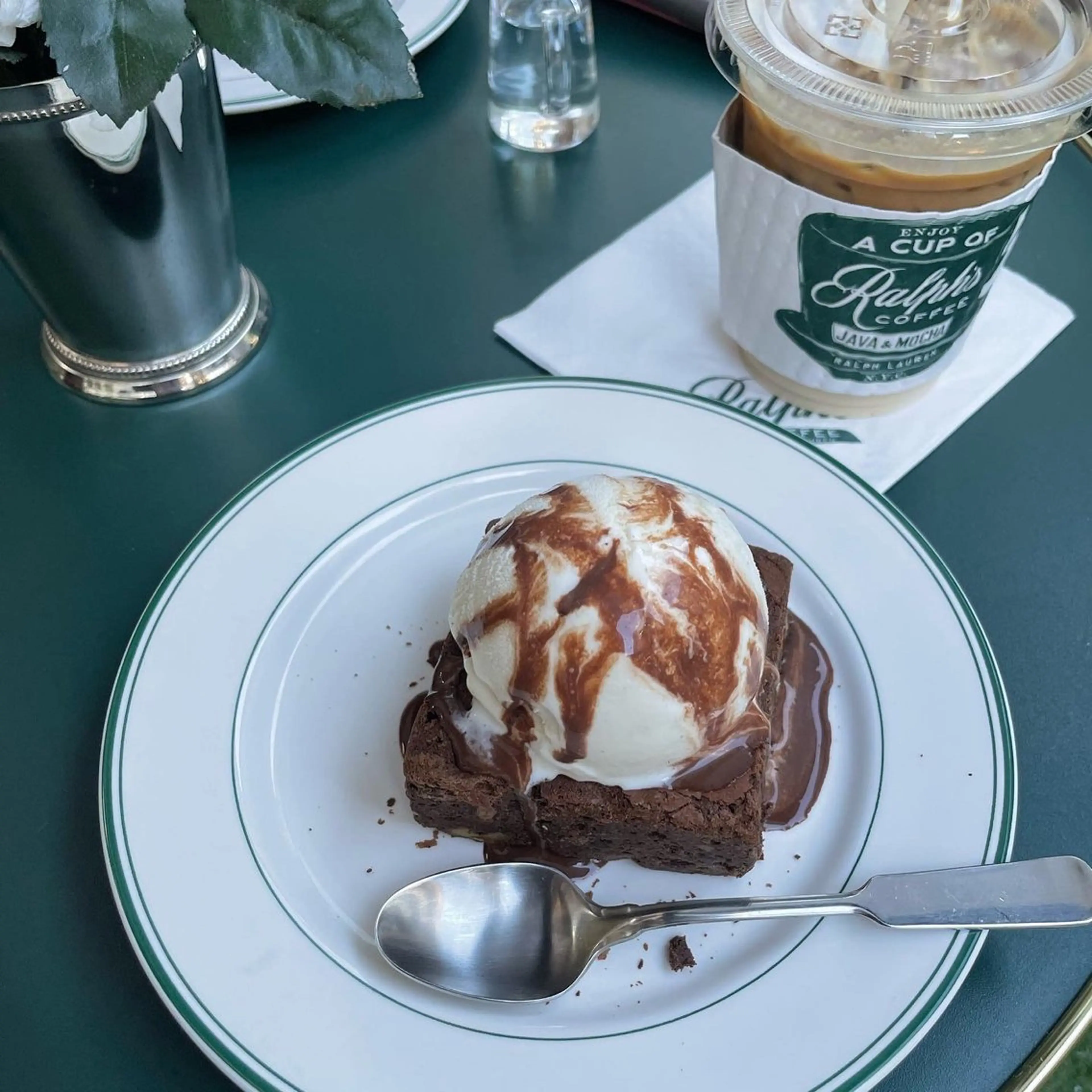 マツエク・マツパ アイブロウ GO TODAY SHAiRE SALON Vellmie店所属・吉祥寺kasumi 🌛eye/browのマツエク・マツパデザイン