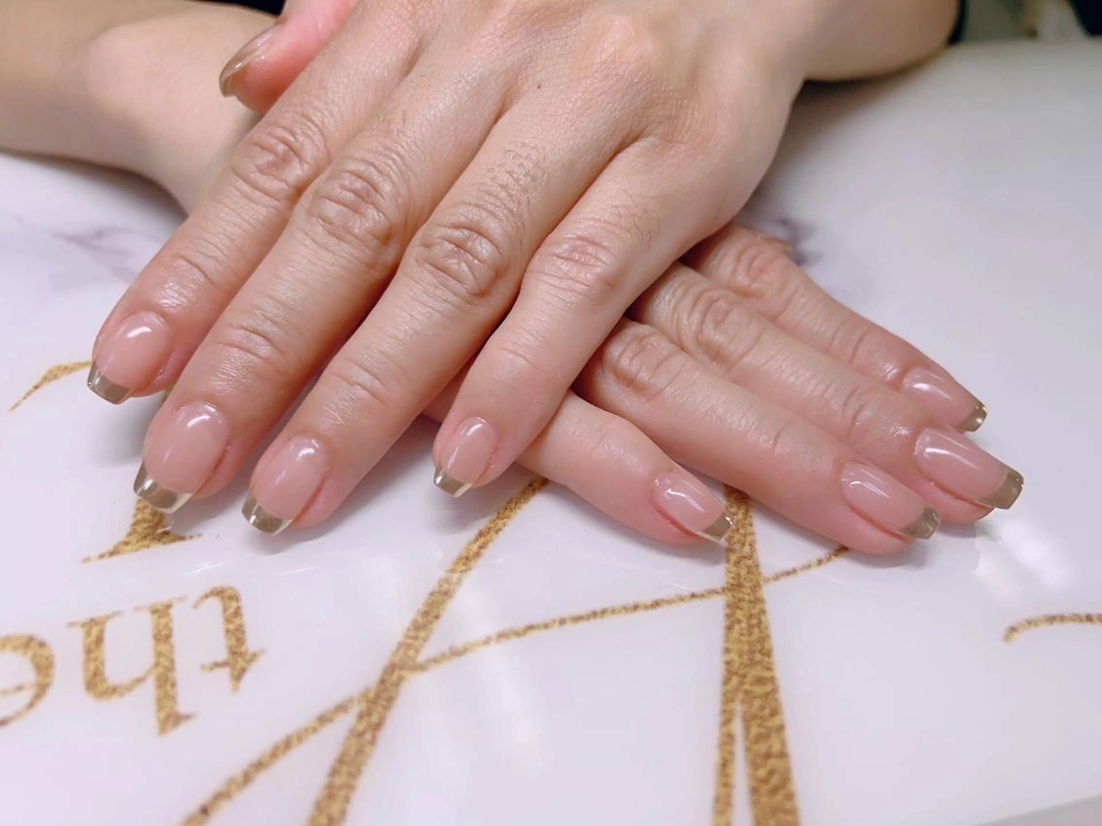 ネイル フレンチネイル ミラーネイル ハンドネイル インフィニティ ネイルサロンのネイルデザイン